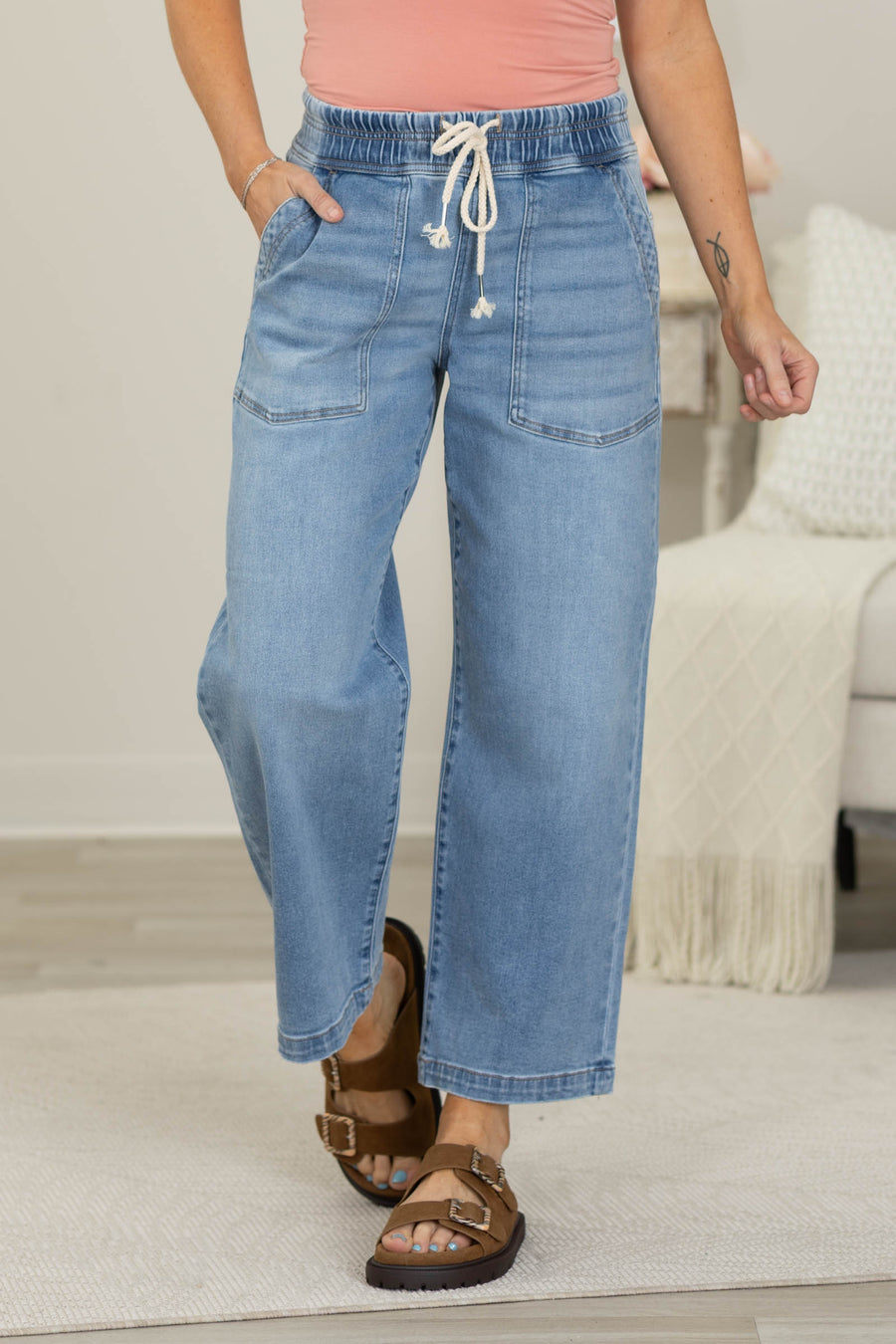 Risen Elastic Band Cropped Patch Pockets Jeans