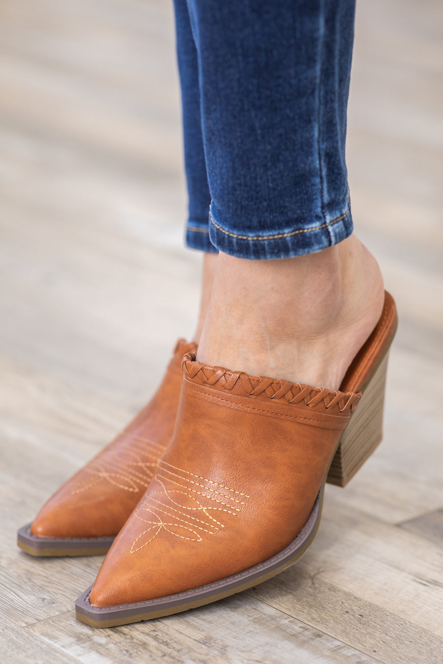 Cognac Western Pointed Toe Mule