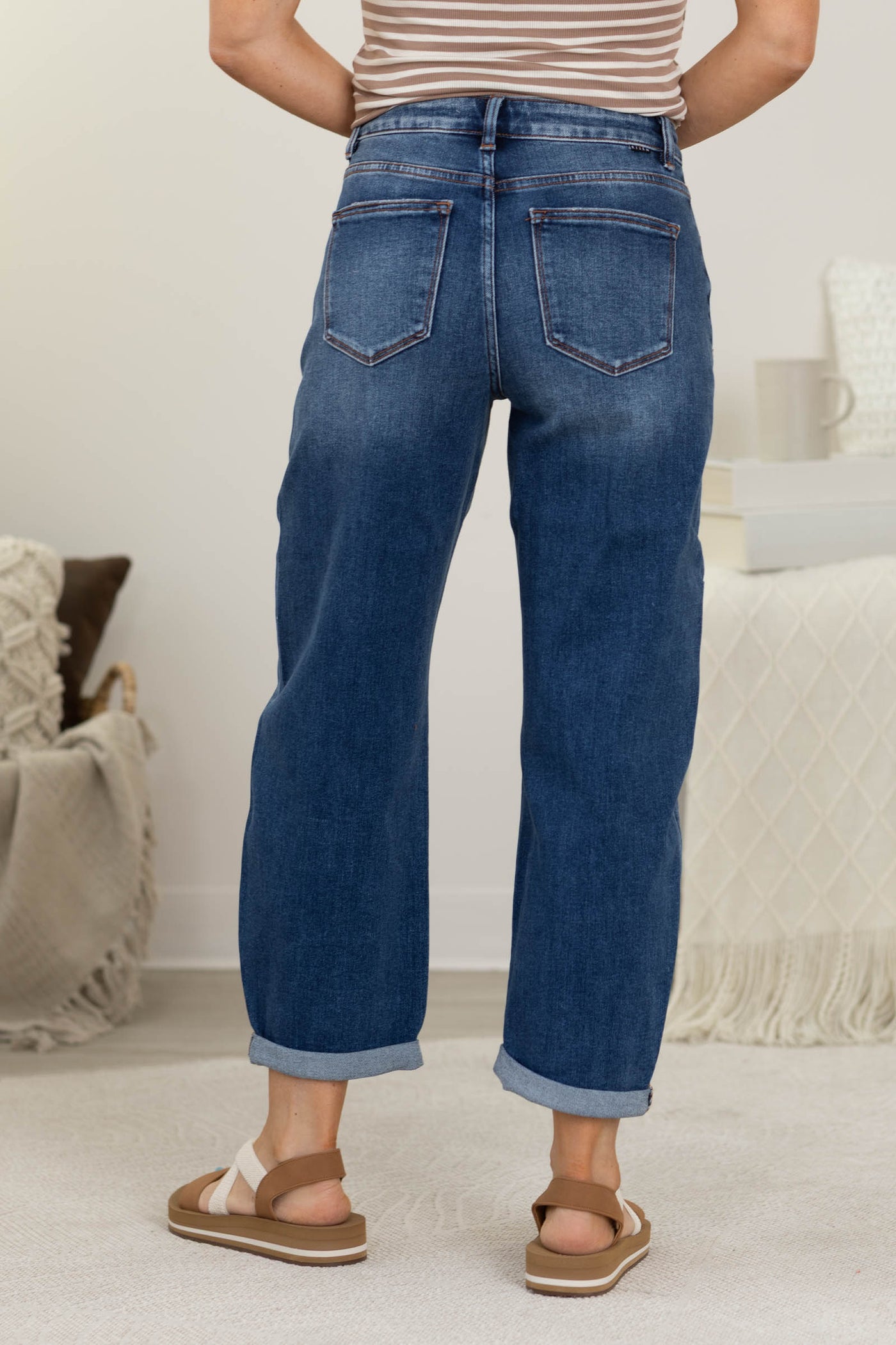 Risen Dark Wash Crop Mild Barrel Jeans