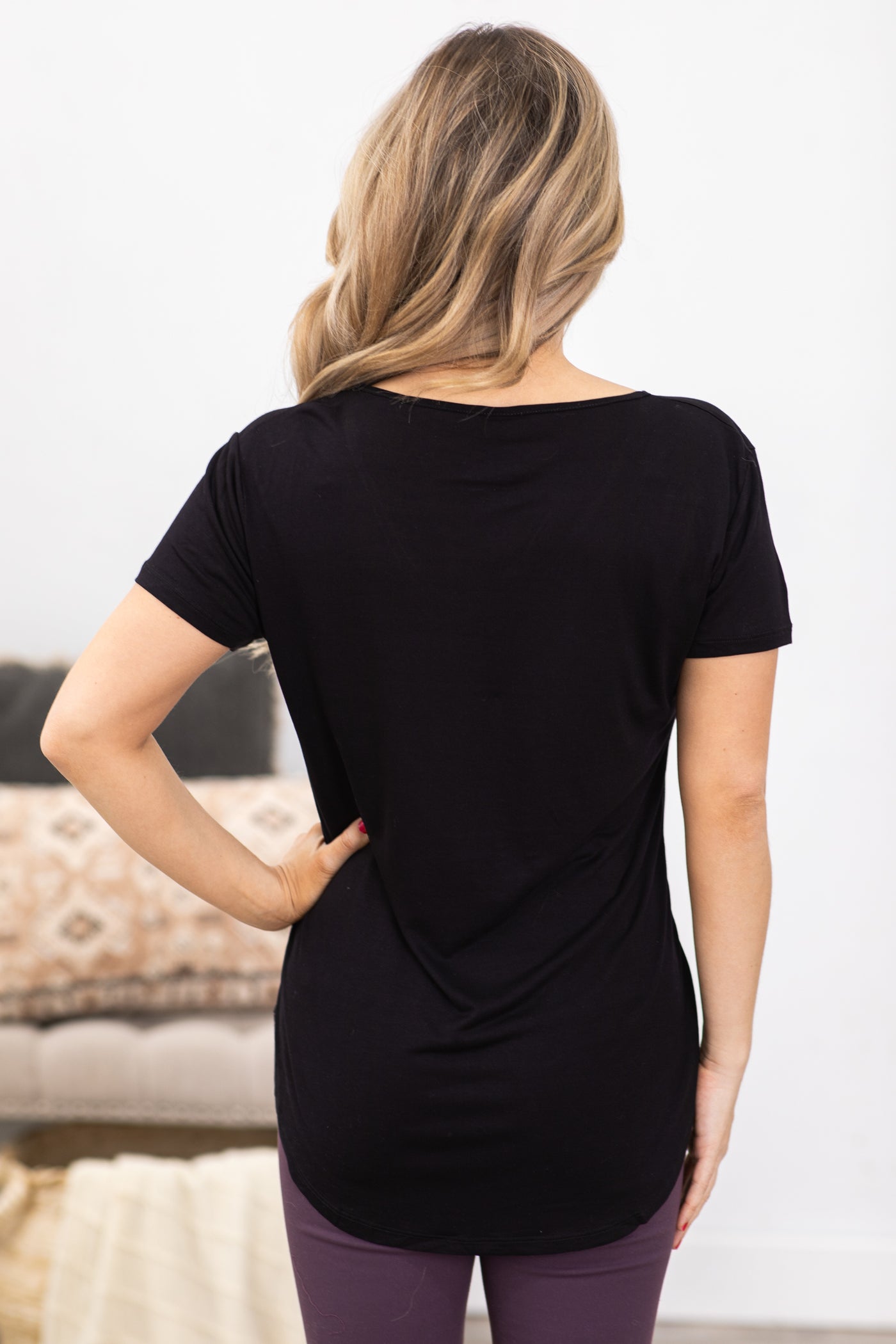 Black V-Neck Round Hem Top