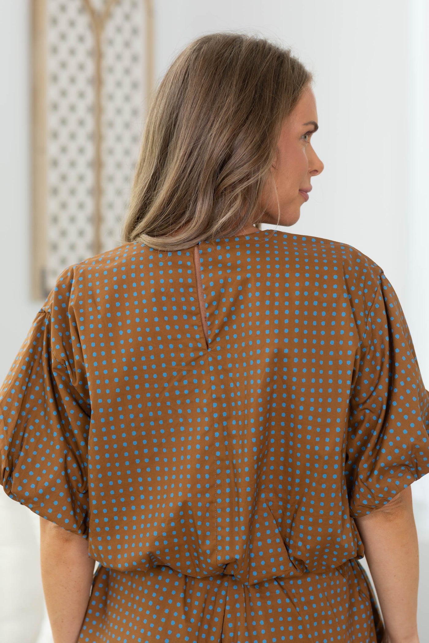Round Neck Balloon Sleeve Bubble Hem Top