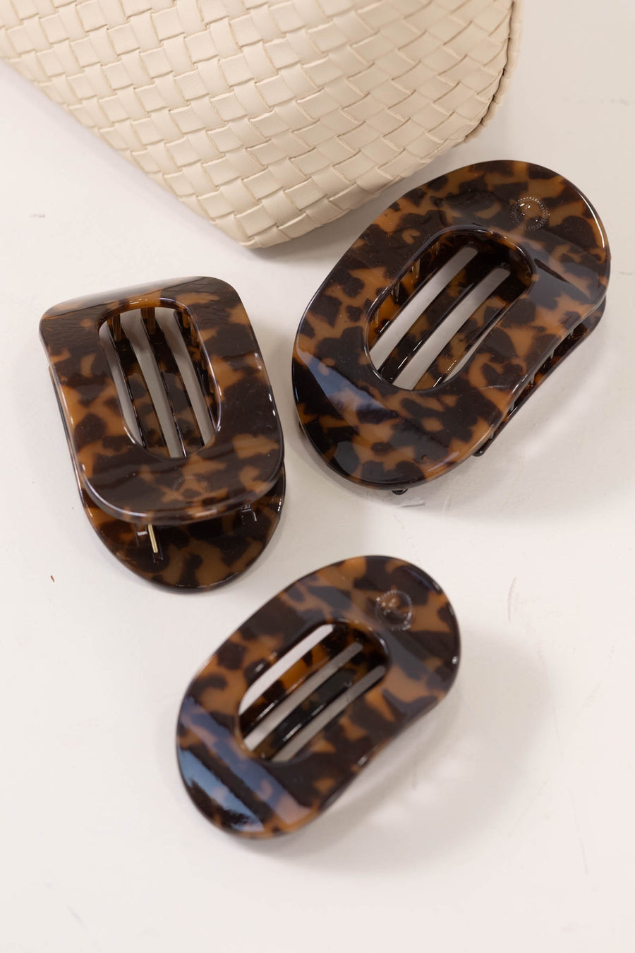 Tortoise Flat Round Hair Clip