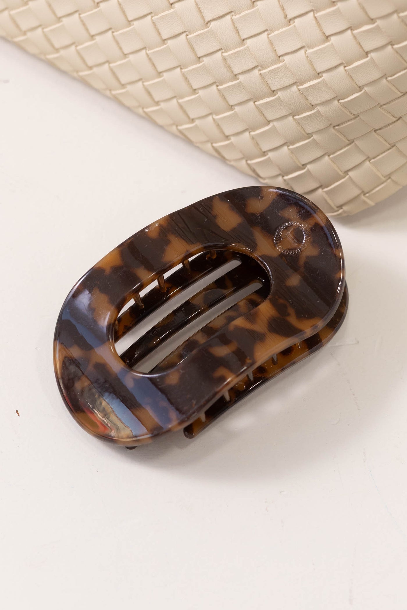 Tortoise Flat Round Hair Clip
