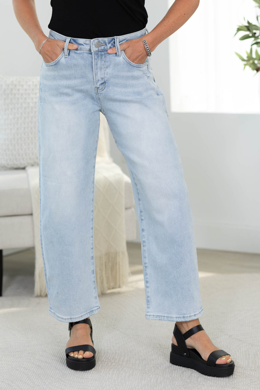 Risen Light Wash High Rise Crop Barrel Jeans