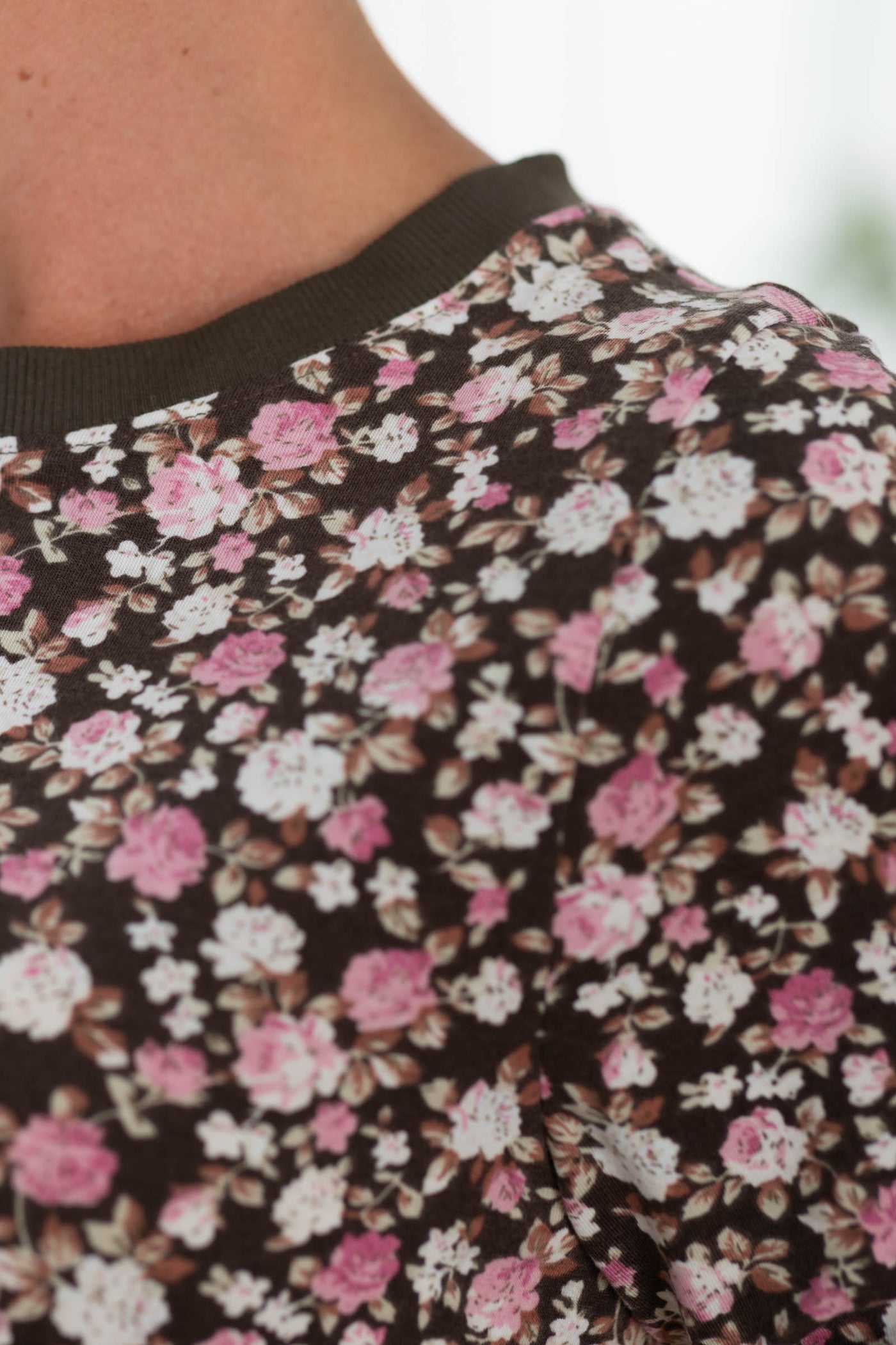 Staccato Brown Floral Short Sleeve Knit Top