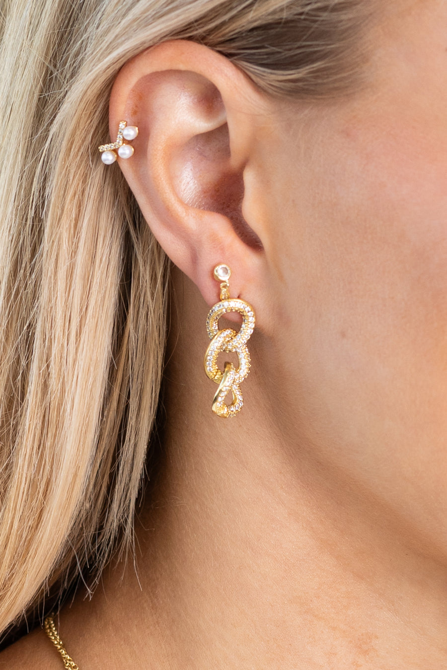 Chain of Sparkles Earrings