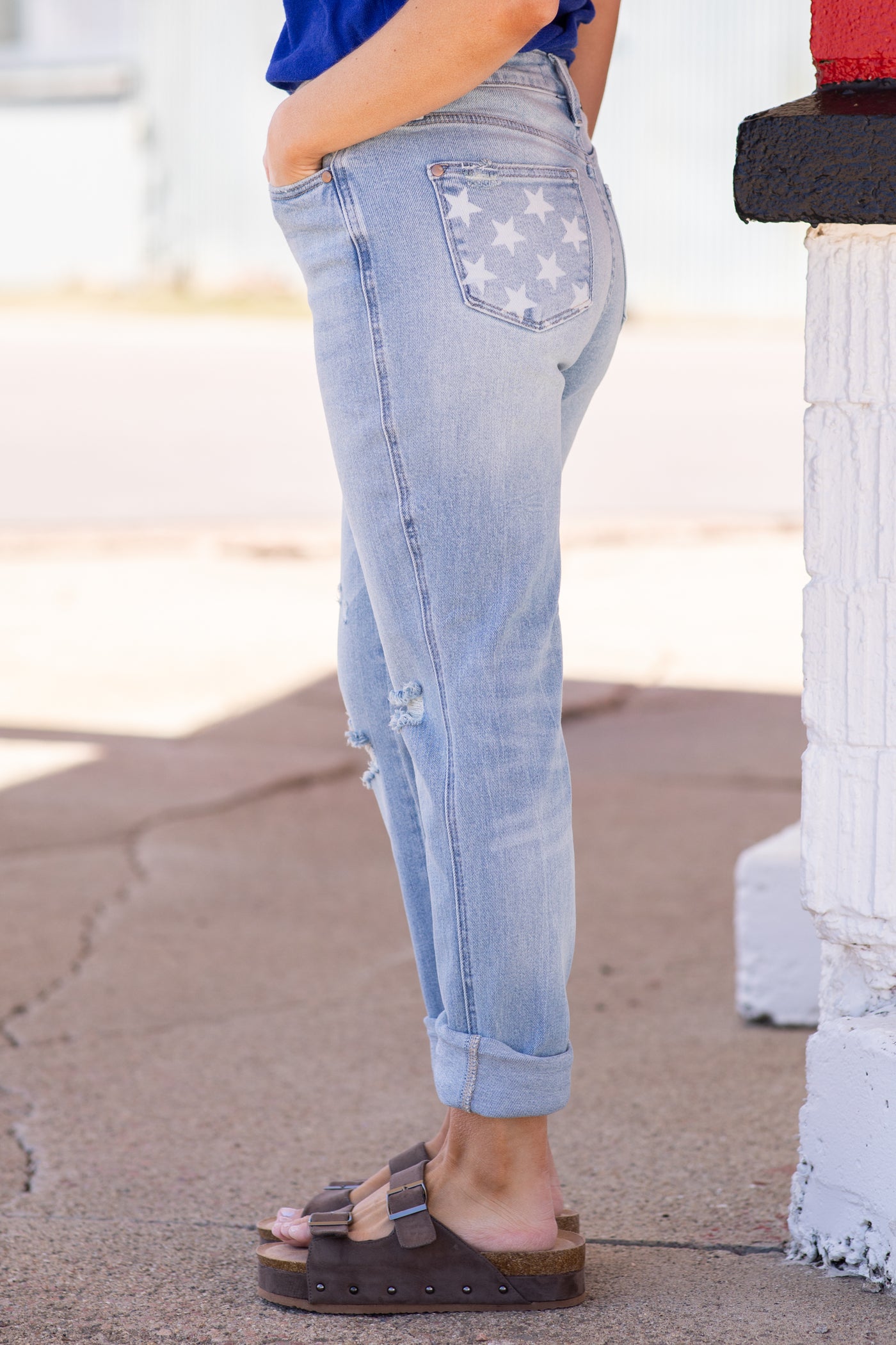 Judy Blue Mid Rise Star Pocket Boyfriend Jean