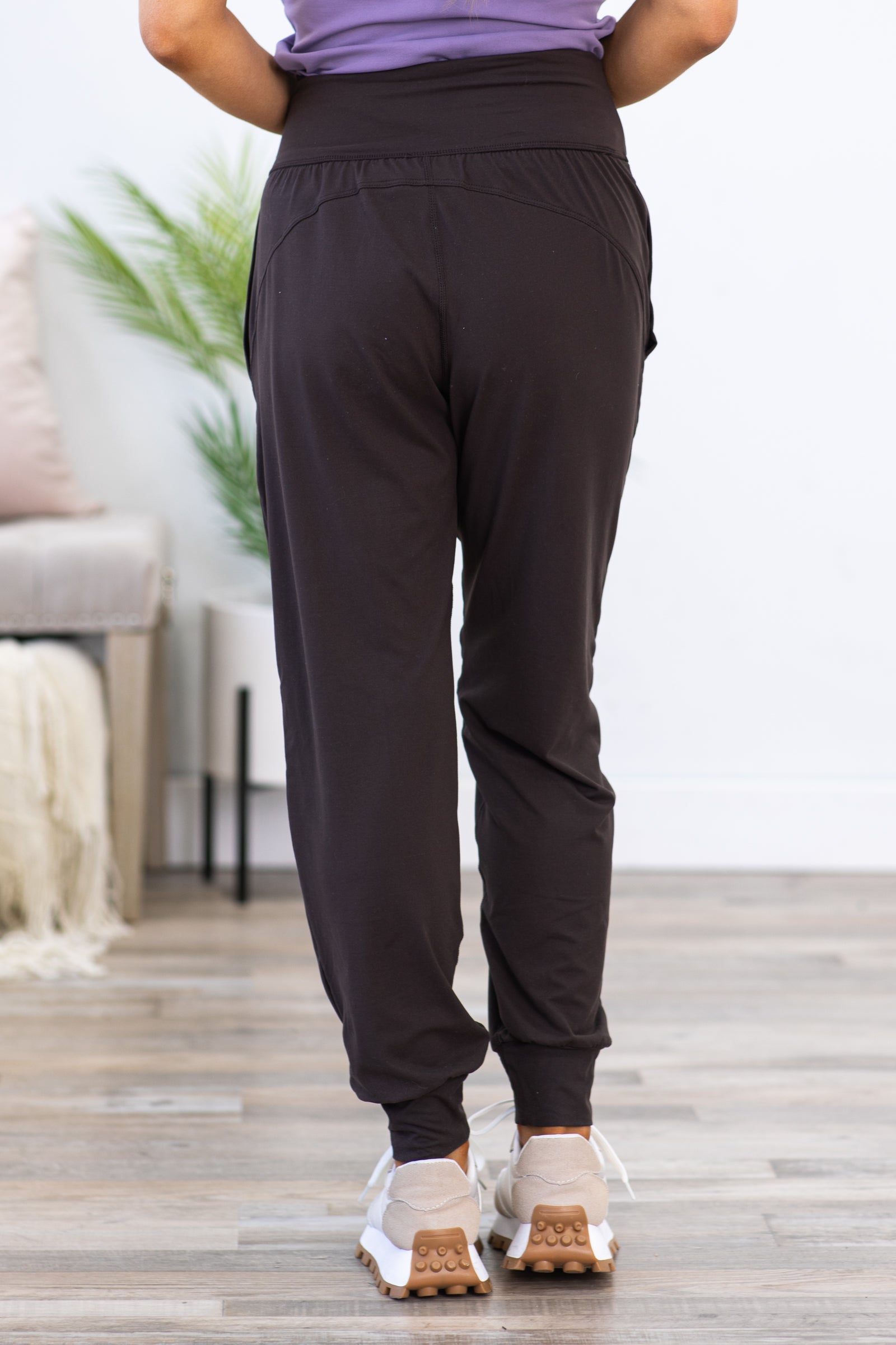 Brown Joggers With Pockets