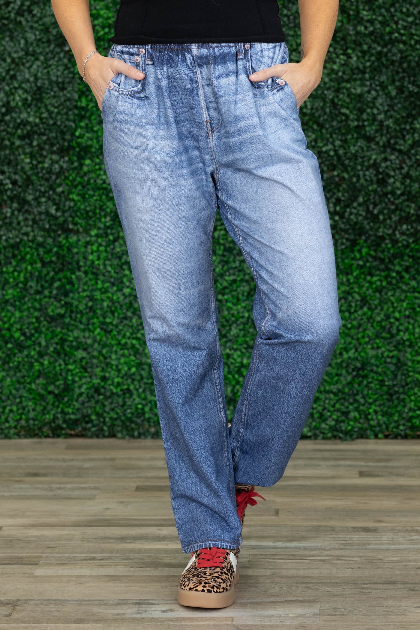 Dear Scarlett Classic Wash Pull On Slim Cut Jeans