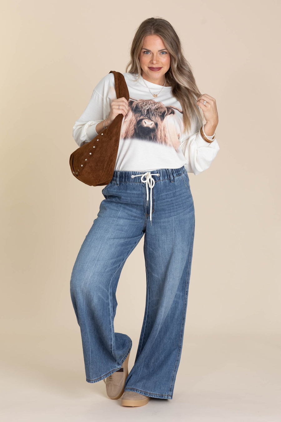 Ivory Highland Cow Graphic Relaxed Fit Top