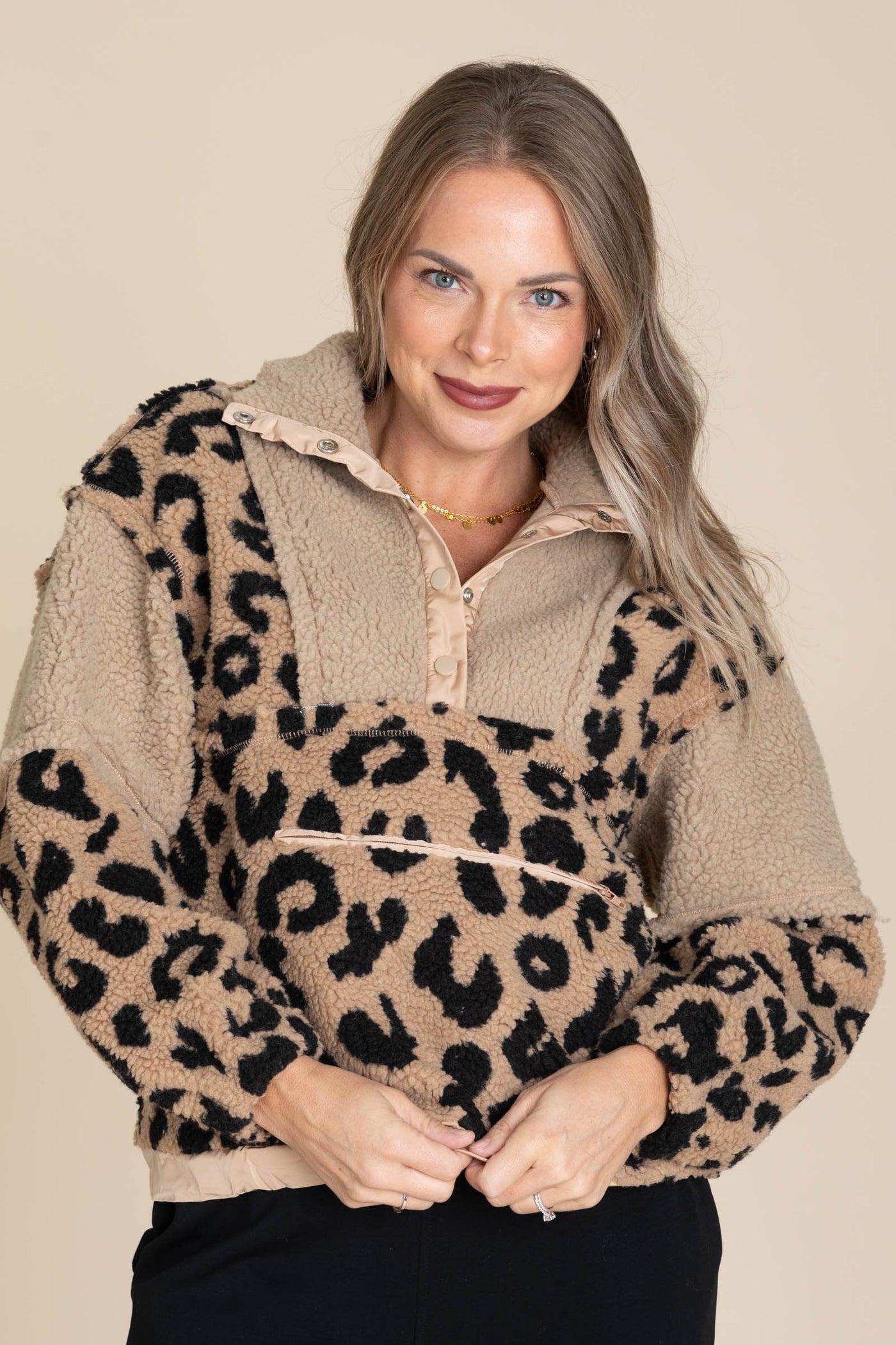 Leopard Fleece Block Pullover Top With Pockets