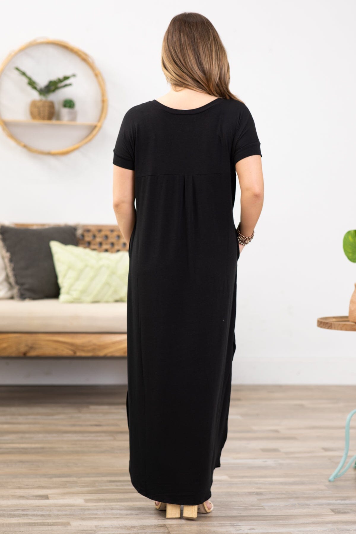 Black Short Sleeve Round Hem Maxi Dress - Filly Flair