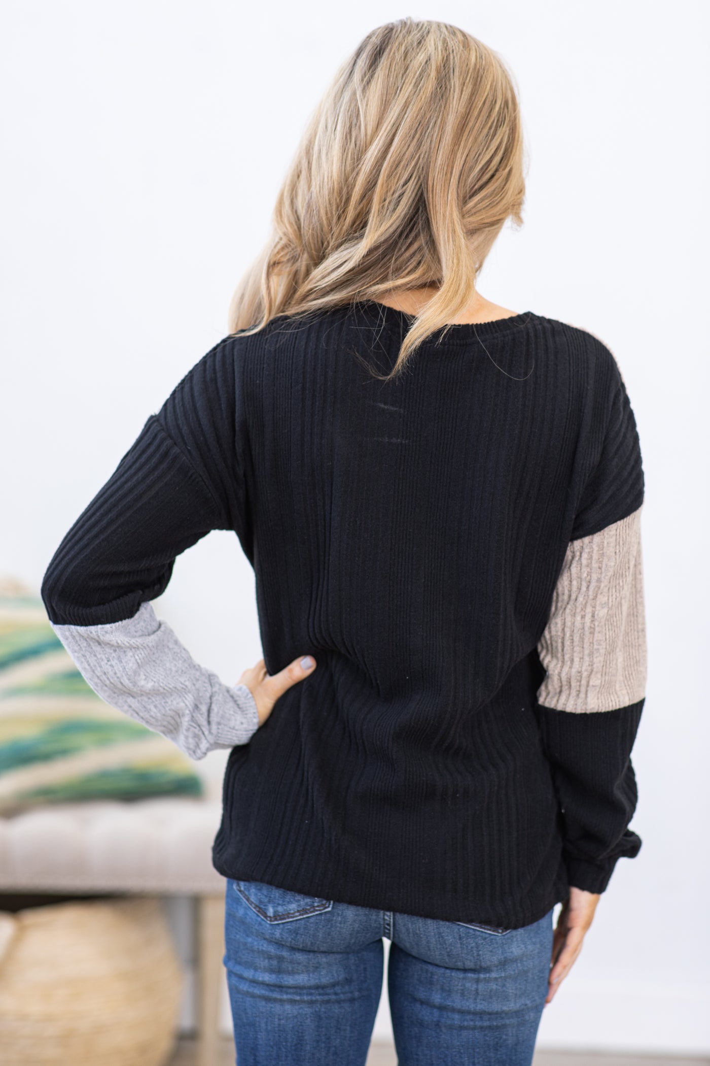 Black Colorblock Textured Long Sleeve Knit Top