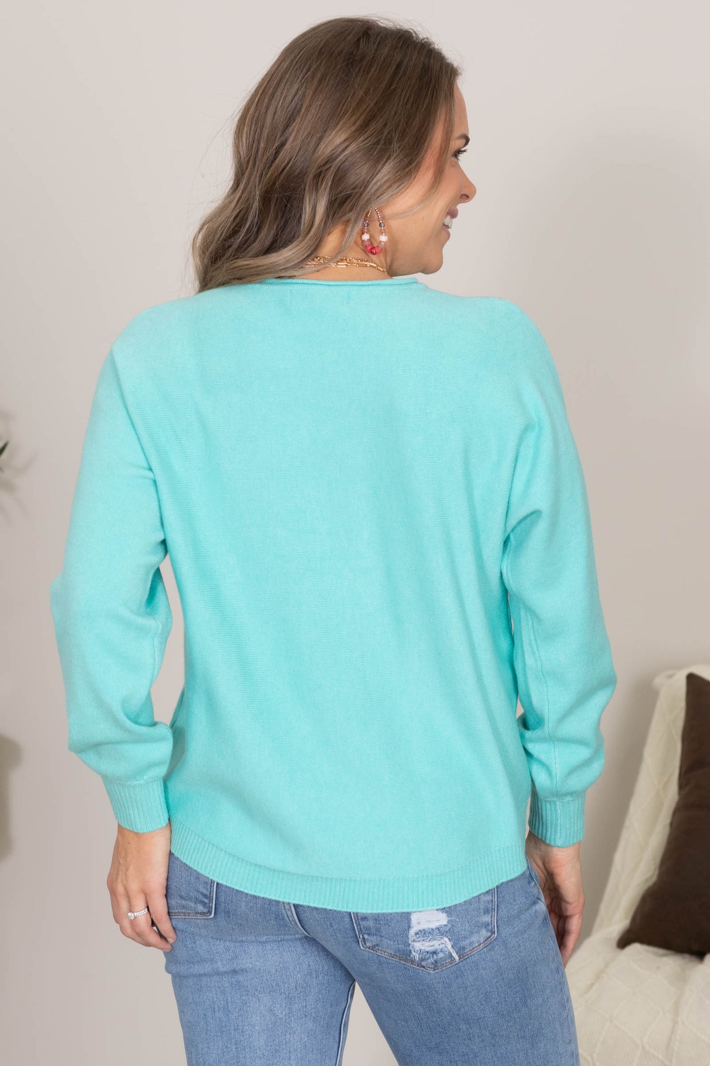 Round Neck Knit Sweaters With Front Seam