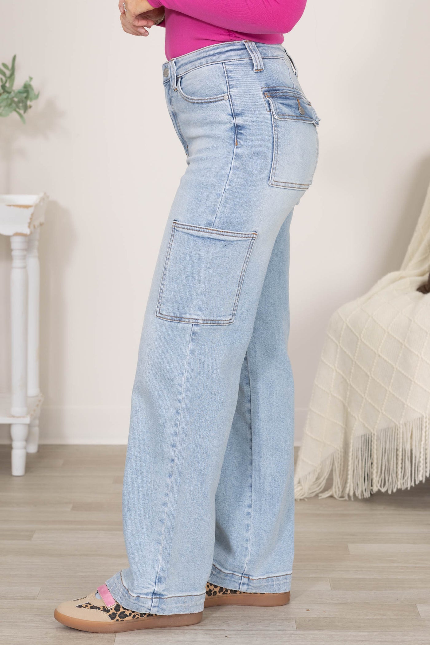 Judy Blue Light Wash Cargo Wide Leg Jeans