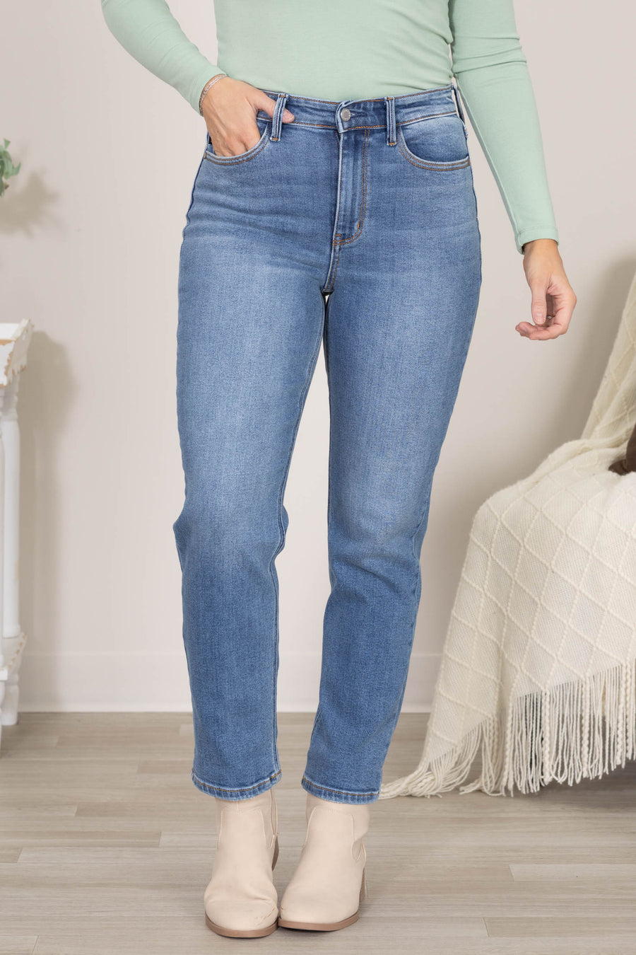 Judy Blue Medium Wash Ankle Straight Jeans