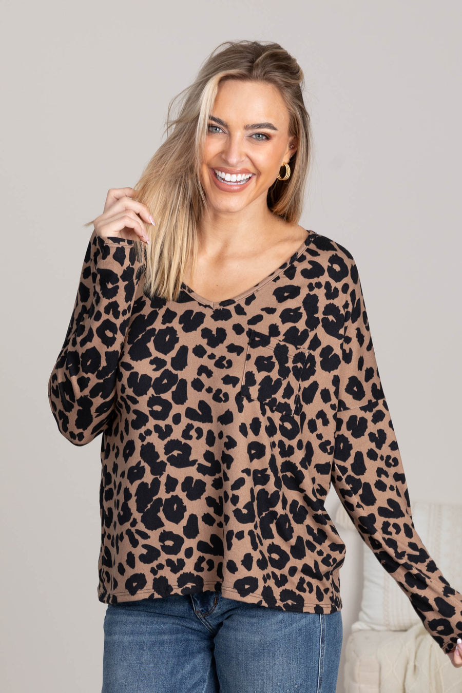 Leopard Print V-Neck Long Sleeve Knit Tops