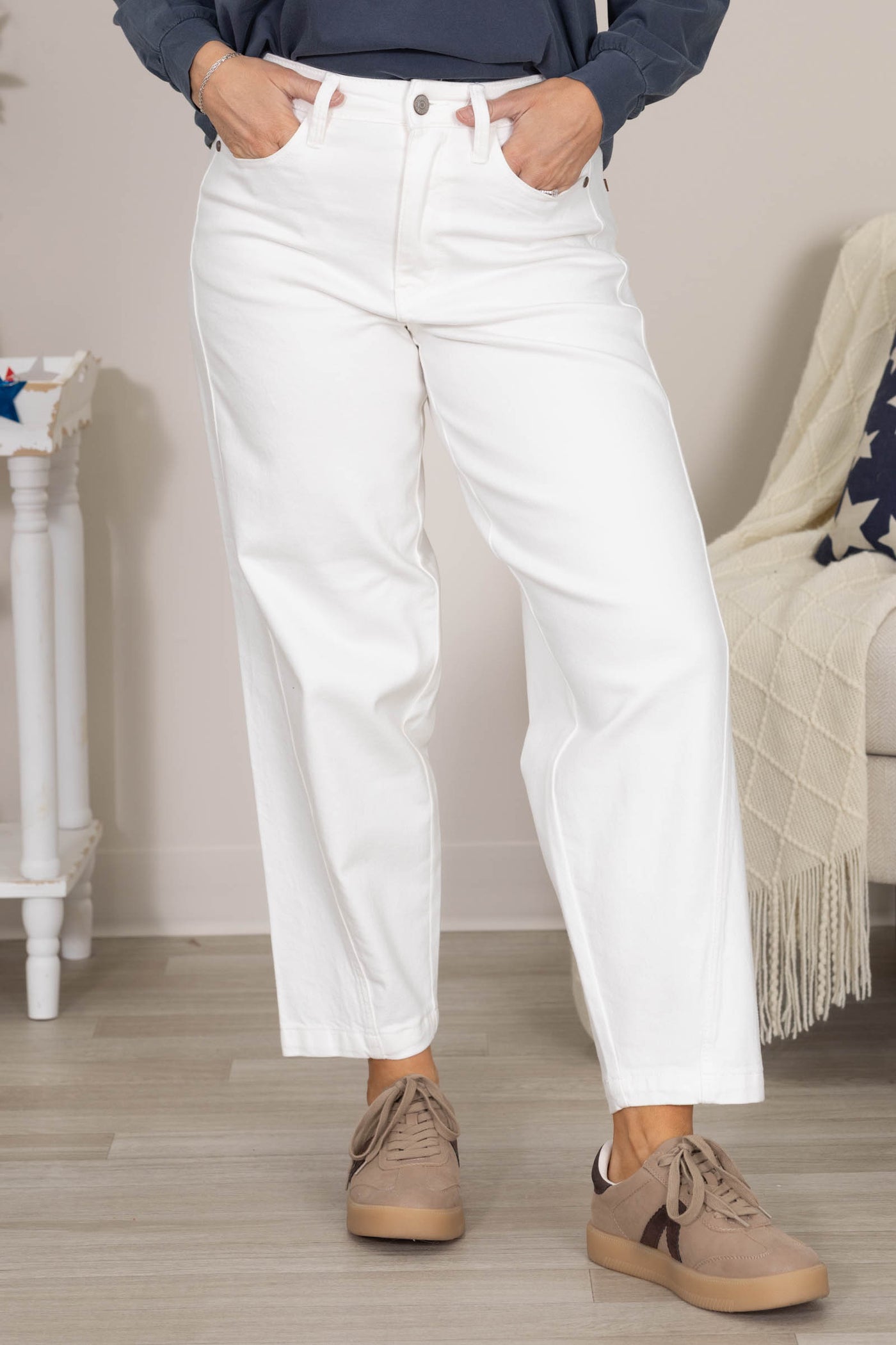 Judy Blue White High Waist Rigid Magic Barrel Jean