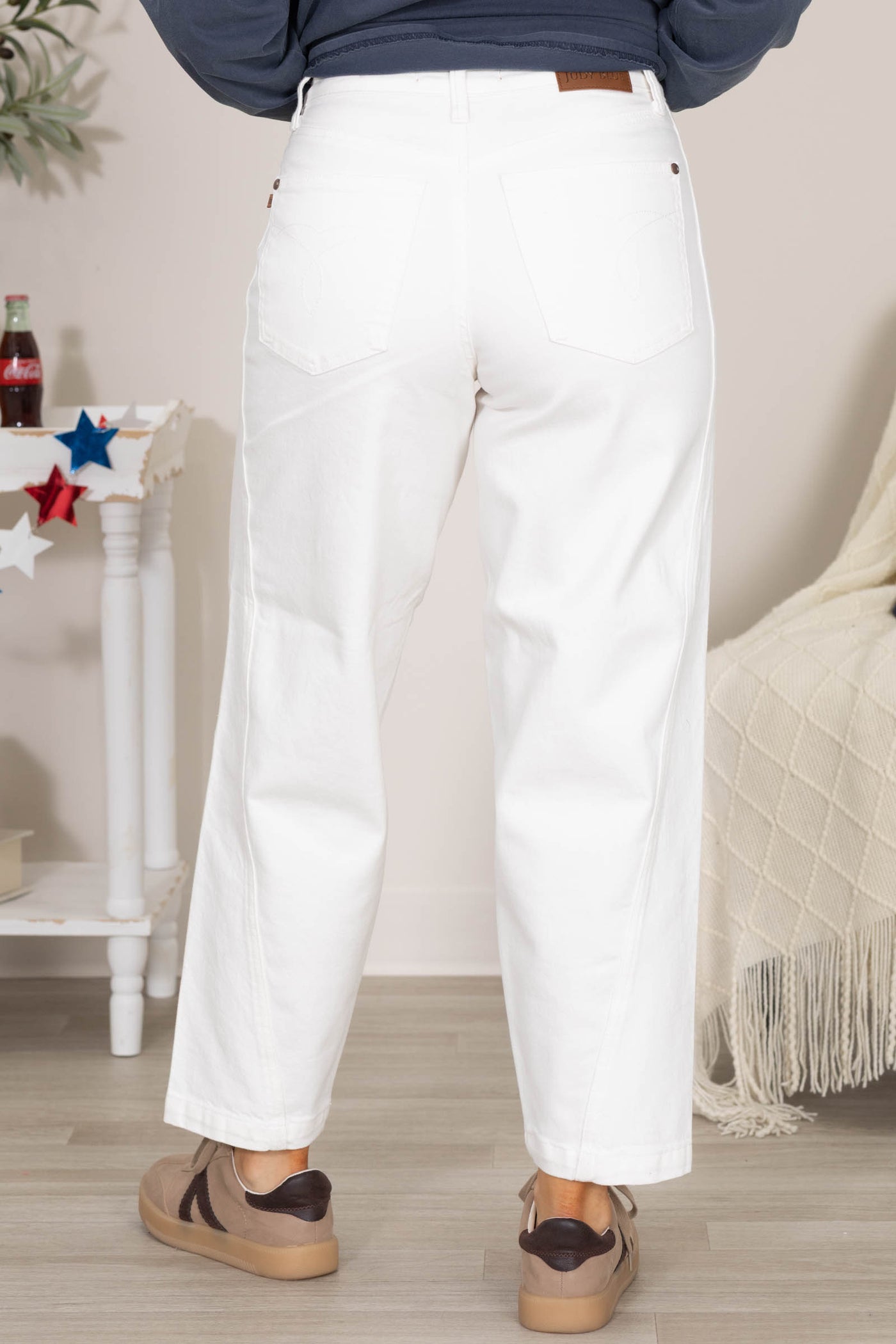 Judy Blue White High Waist Rigid Magic Barrel Jean