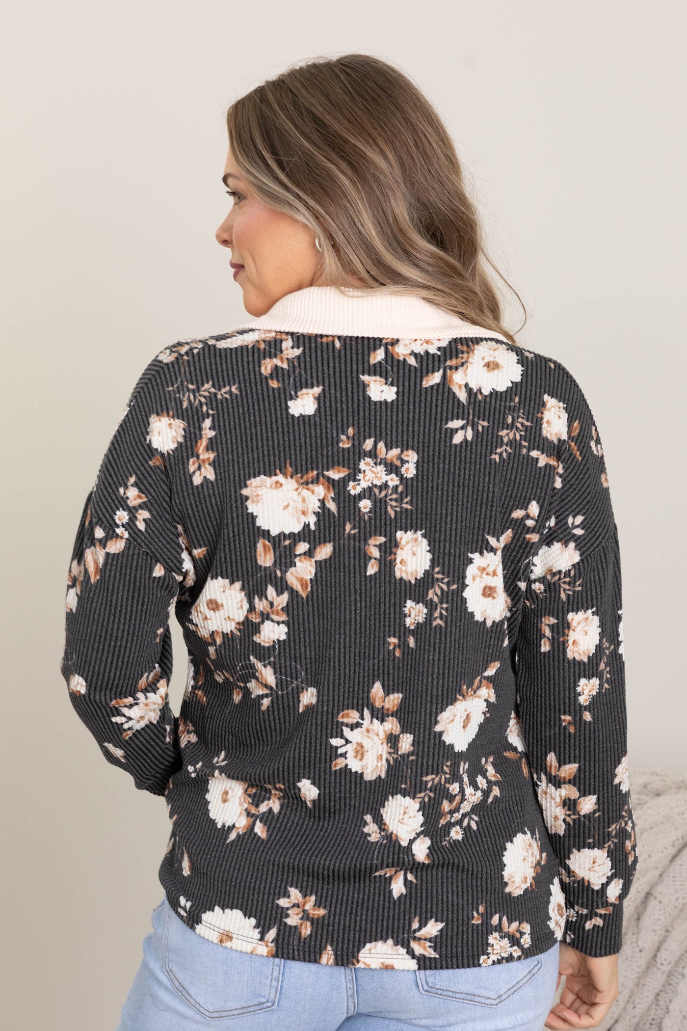 Black Floral Ribbed Pullover Knit Top