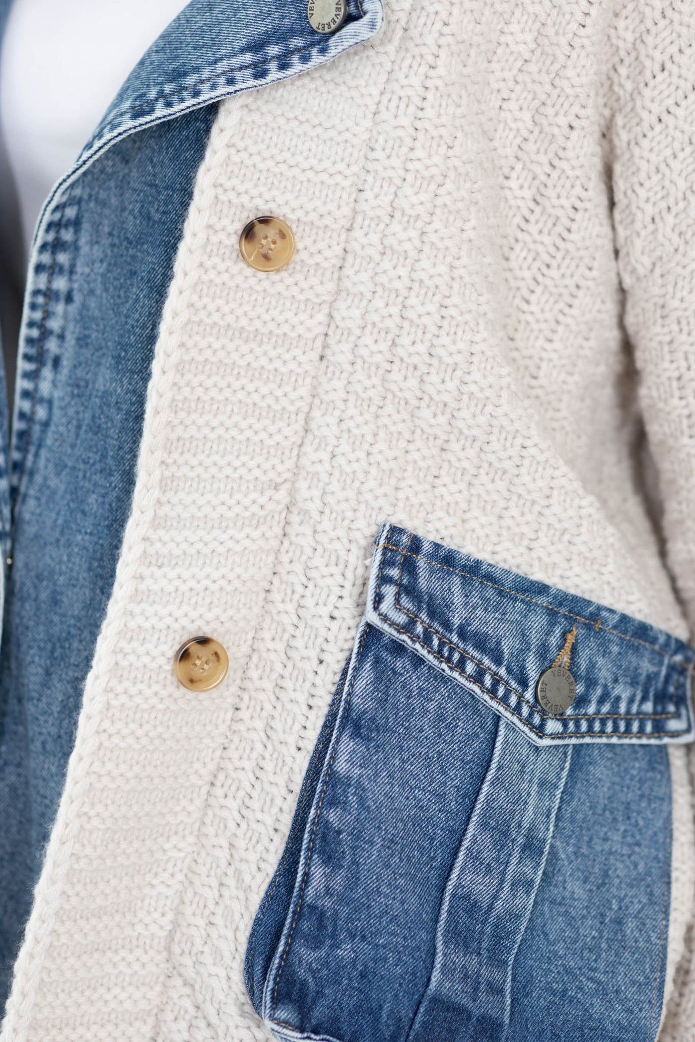 Veveret Knit Body Sweater Denim Jacket