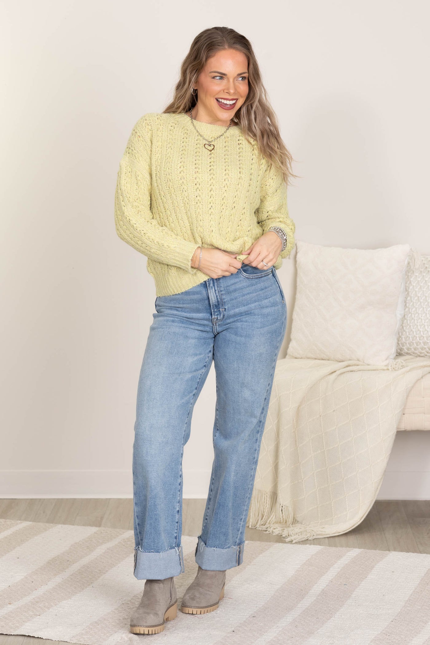 Soft And Cozy Knit Sweaters With Ribbed Hem