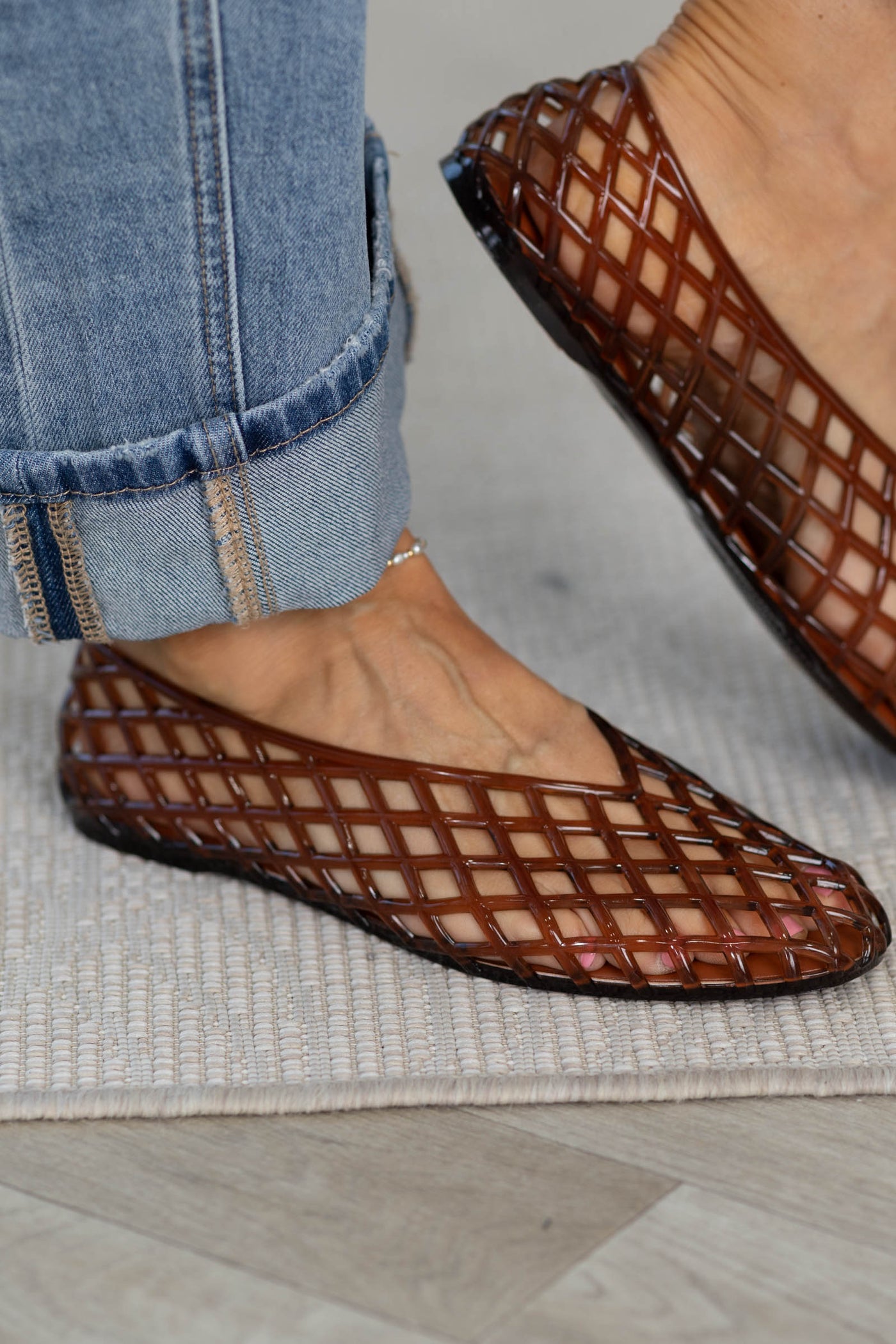 MIA Jelly Flat
