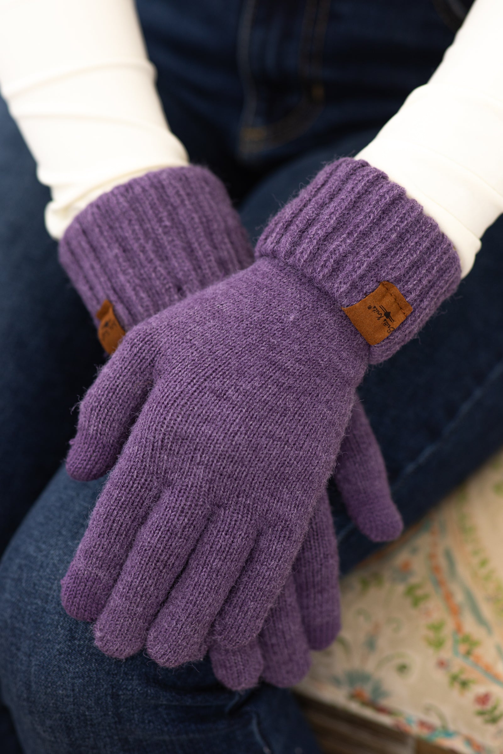 Dark Lavender Gloves With Tech Fingertips