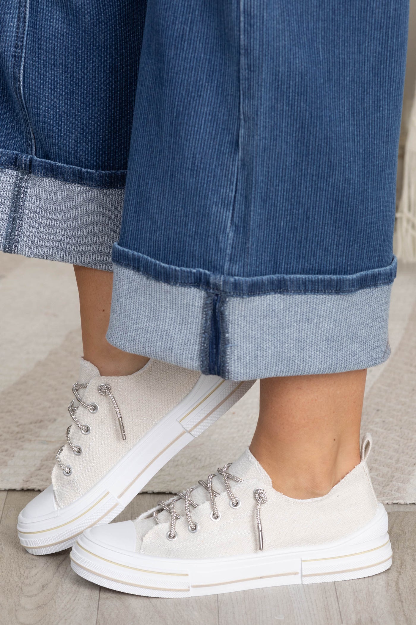 Cream Shimmer Platform Sneakers With Sparkle Laces