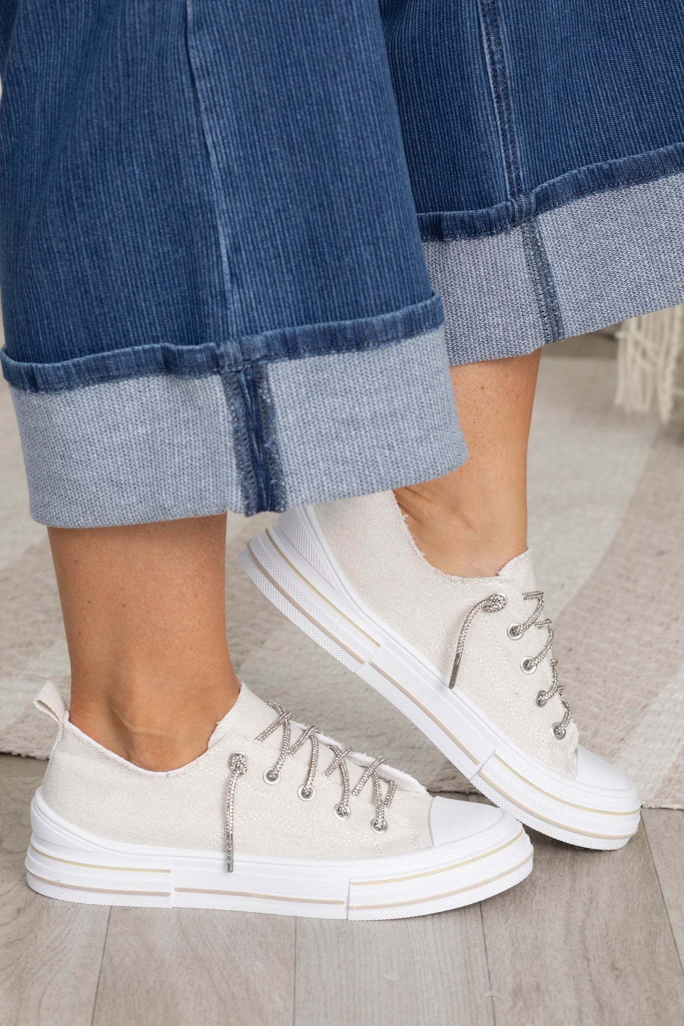 Cream Shimmer Platform Sneakers With Sparkle Laces