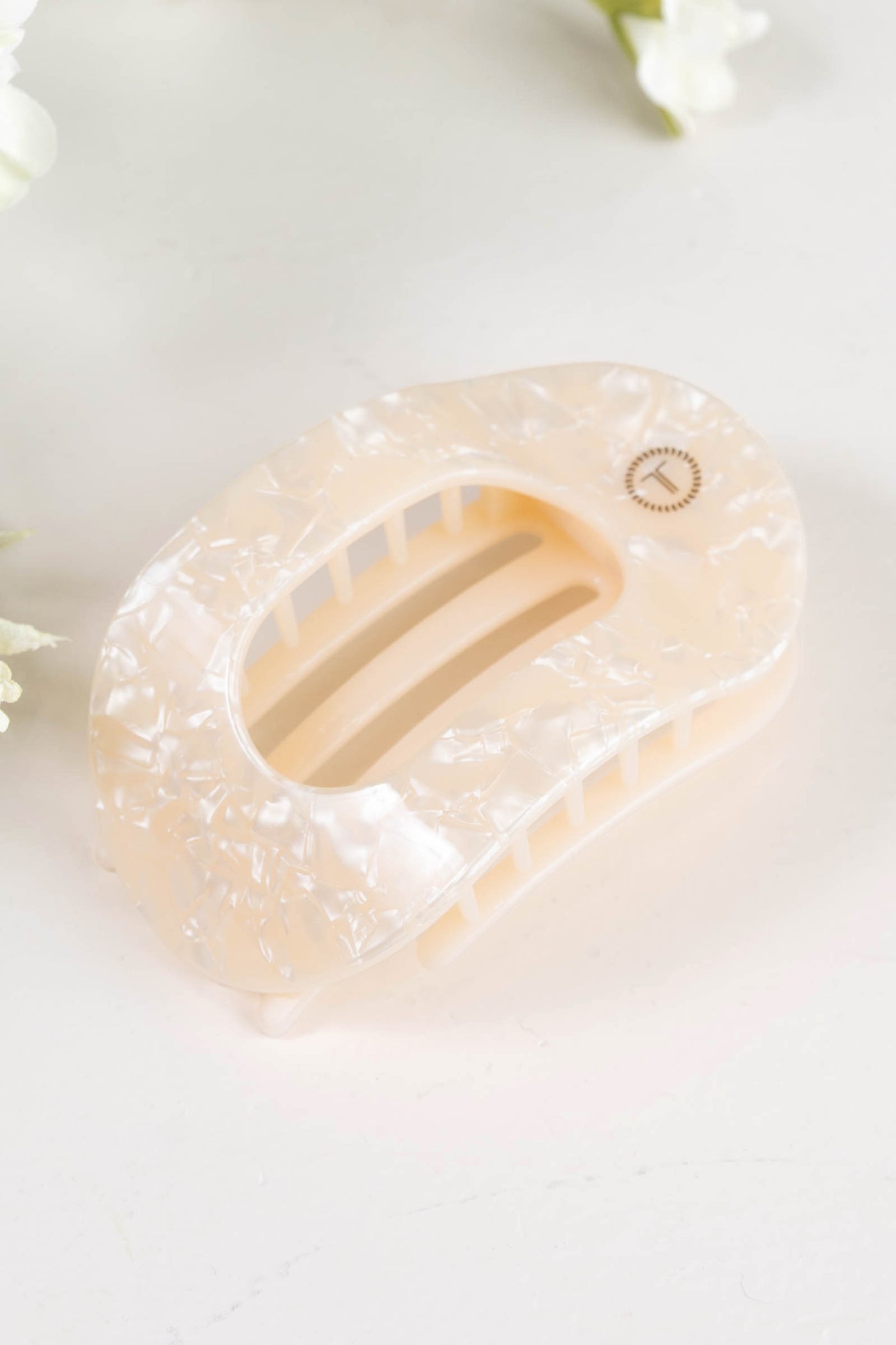 Soft Surf Flat Round Hair Clip