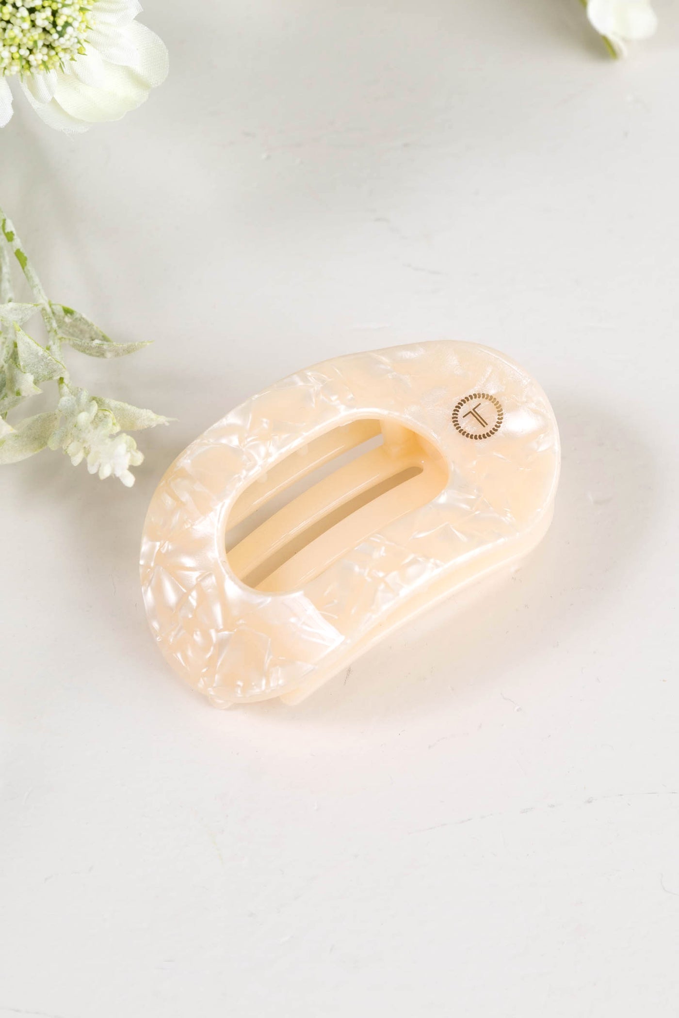 Soft Surf Flat Round Hair Clip