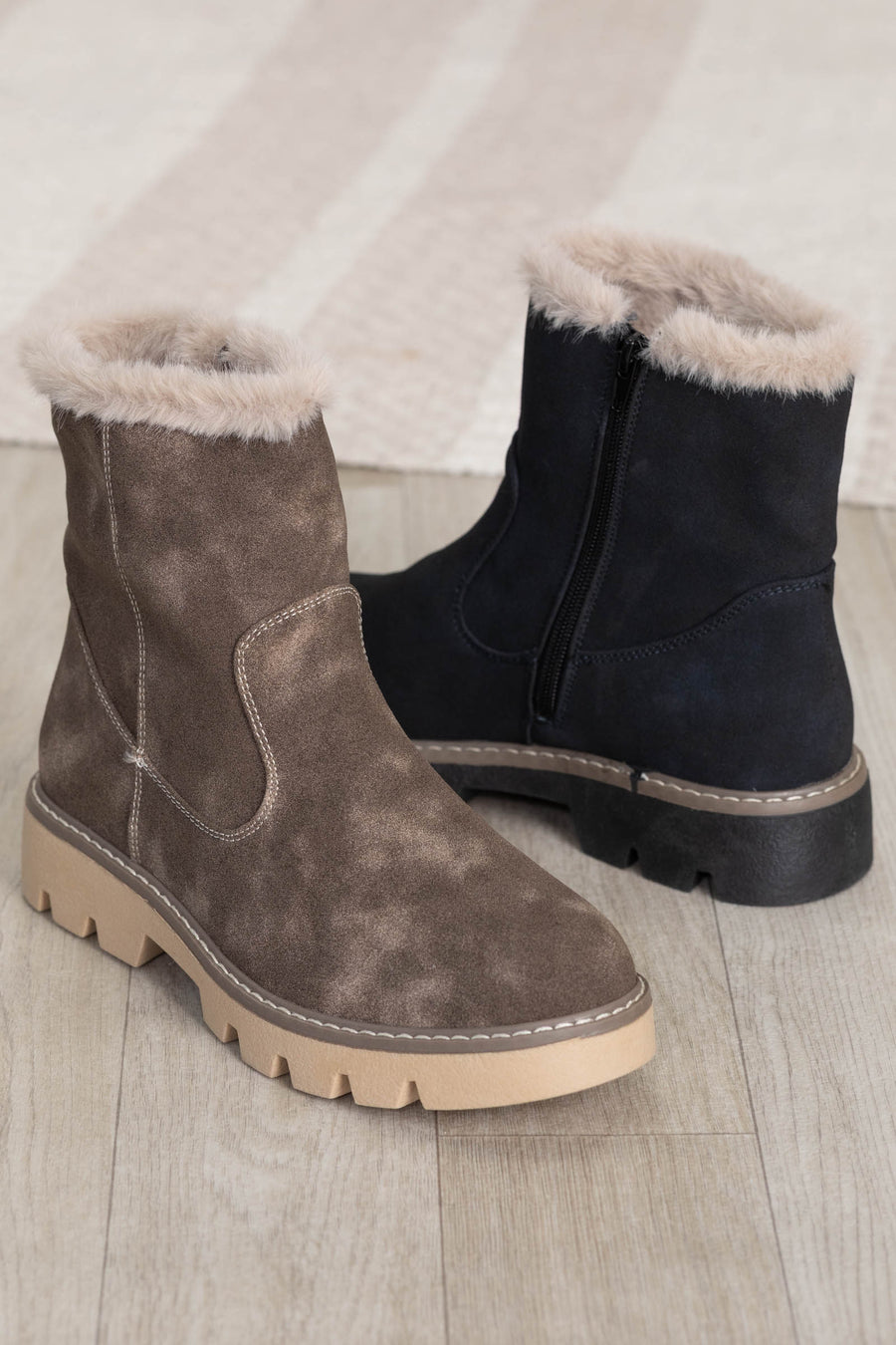 Lug Sole Boots With Faux Fur Lining