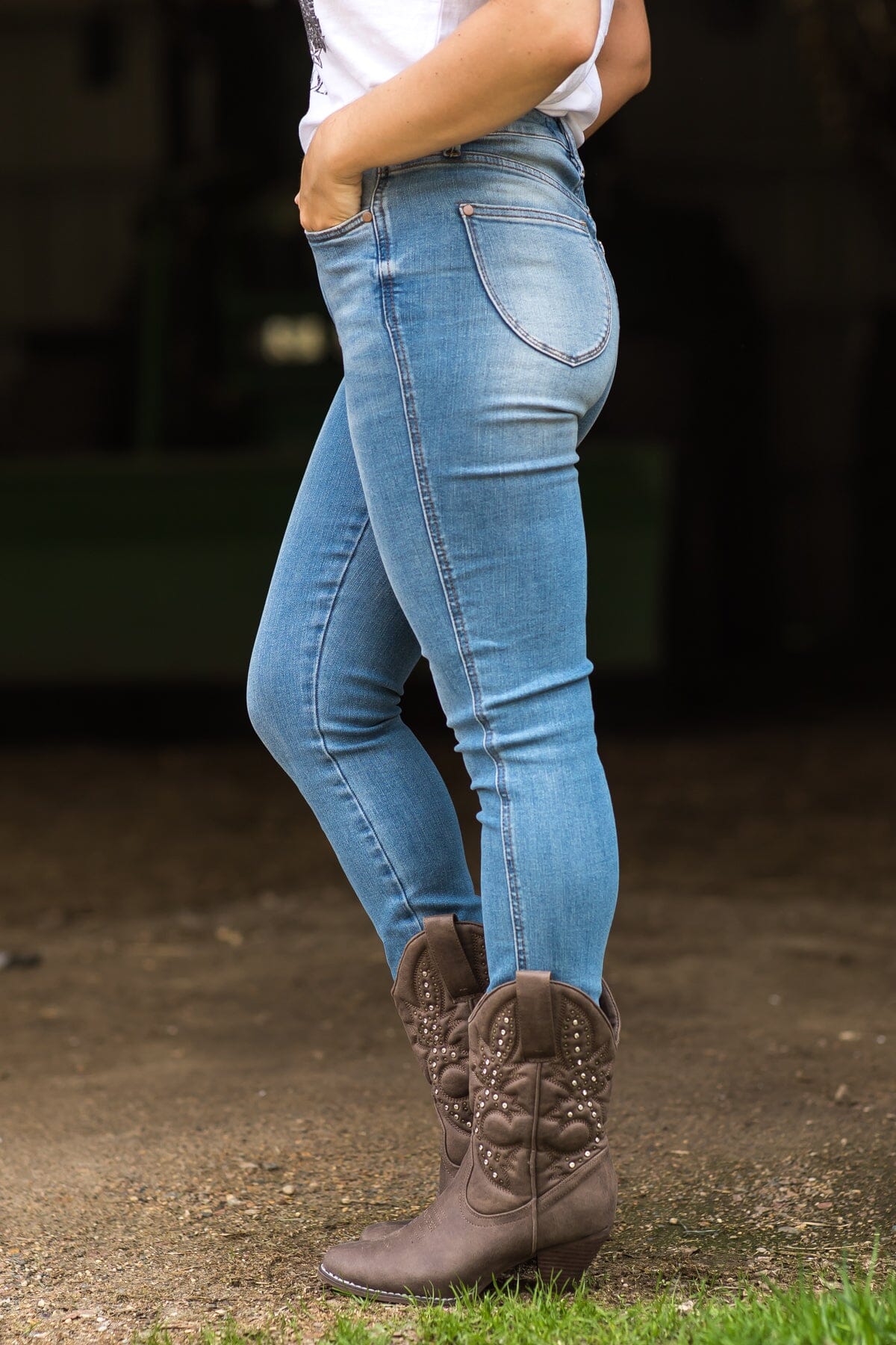 Judy Blue Tummy Control Jeans With Whiskering · Filly Flair