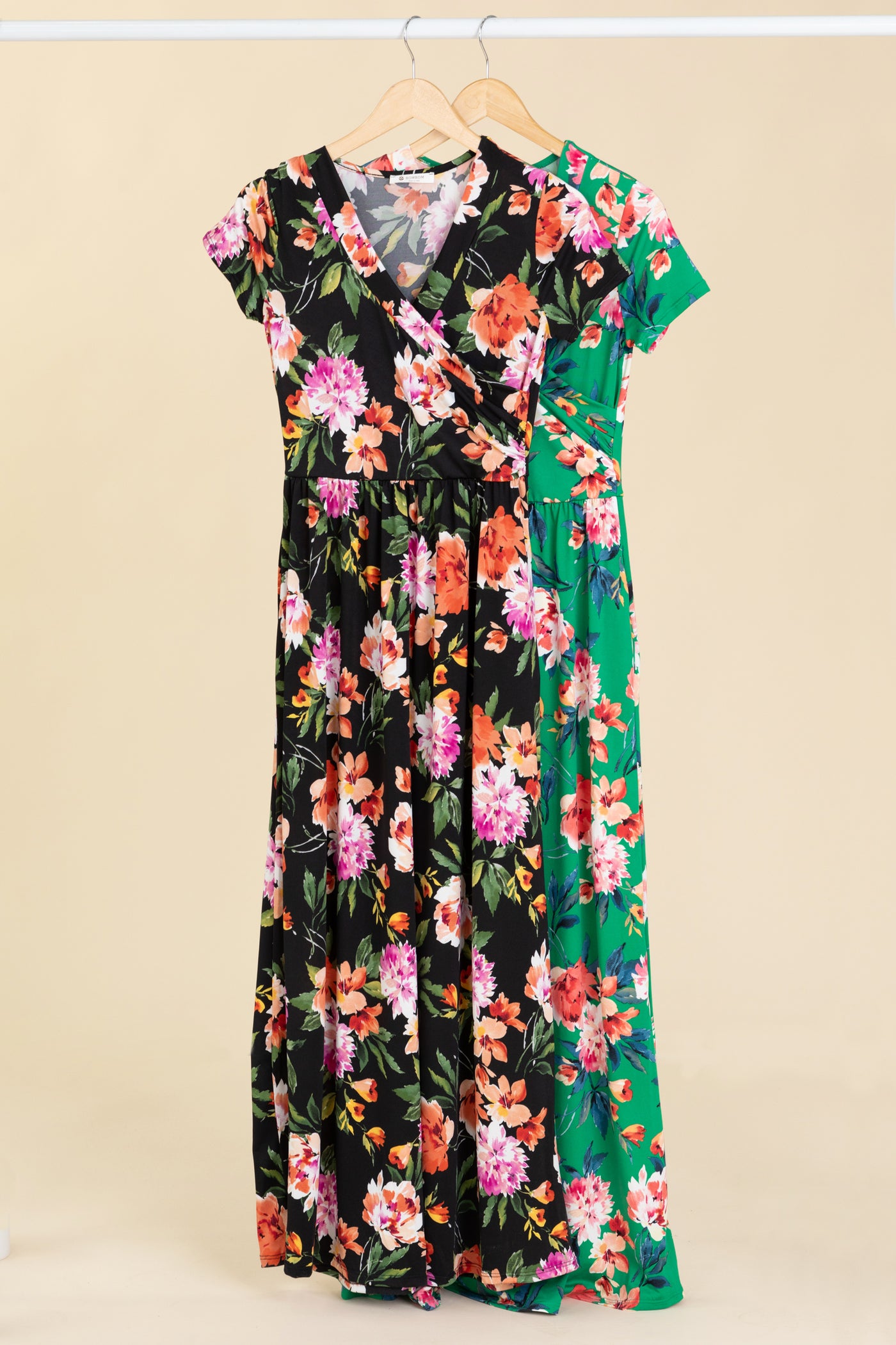 Soft Knit Maxi Floral Dress Filly Flair Soft Knit Maxi Floral Dress Filly Flair