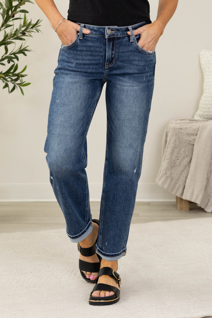Risen Dark Low Rise Crop Boyfriend Jean