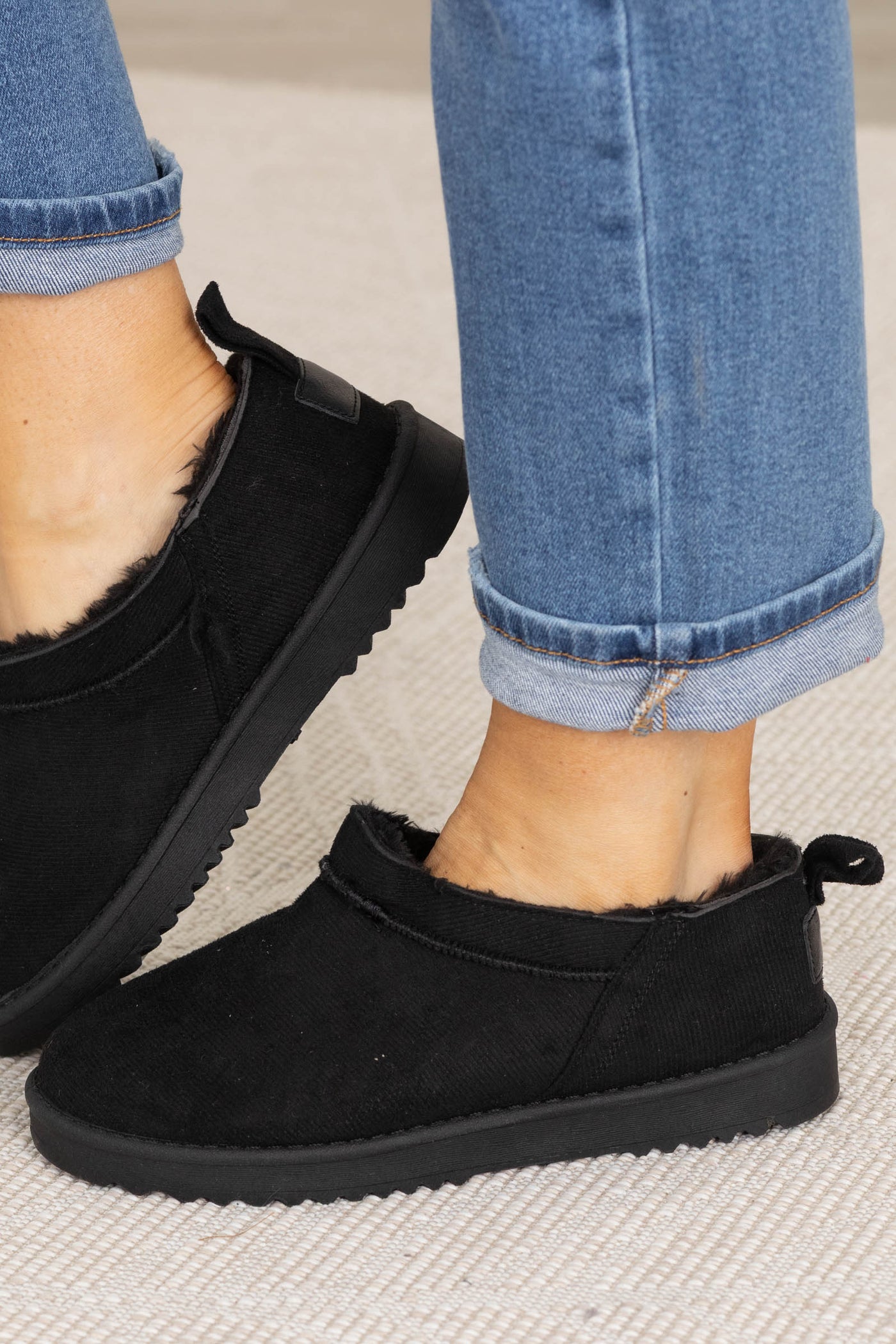 Sherpa Short Cut Booties With Pull On Tab