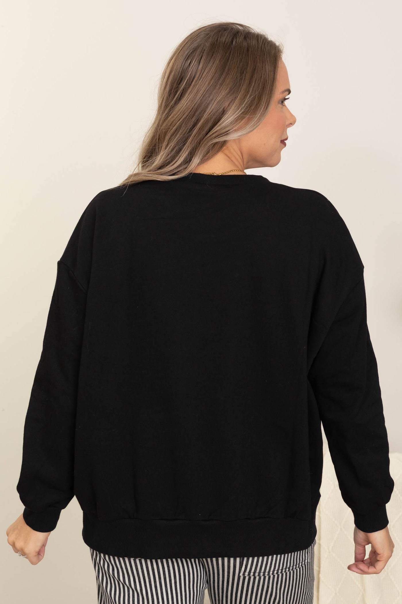 Round Neck Long Sleeve Knit Tops With Pockets