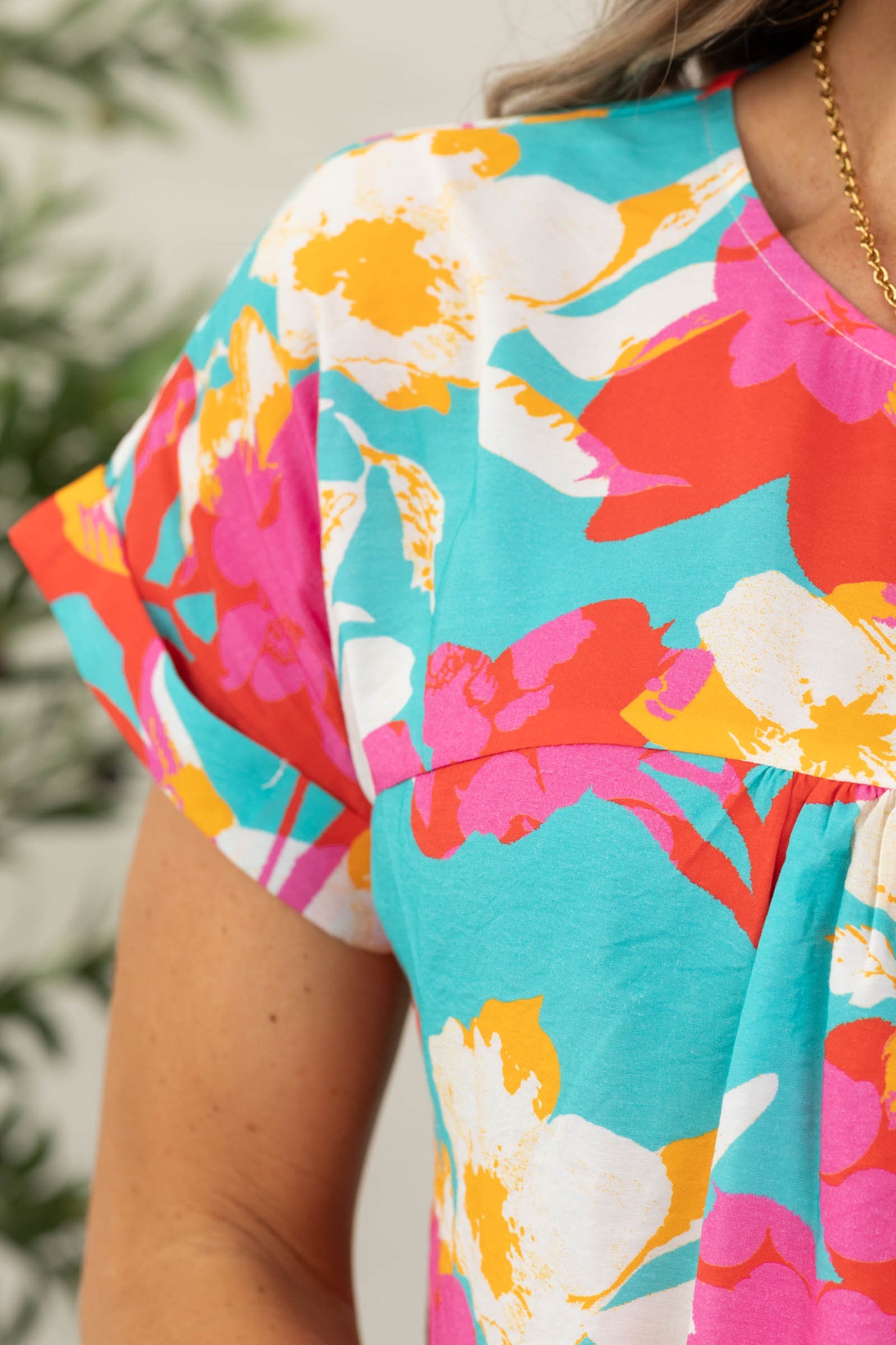 Staccato Gathered Front Seam Floral Woven Top