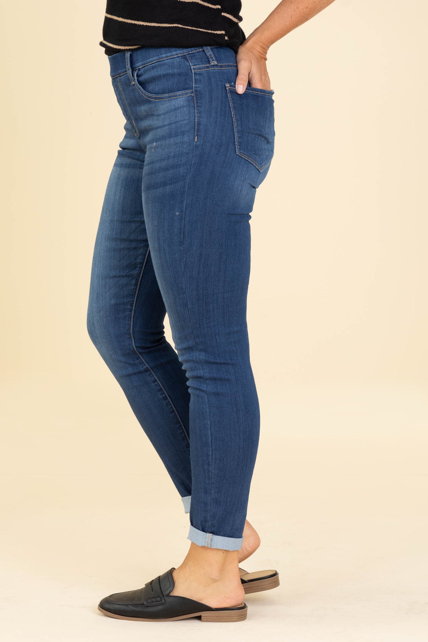 Cello Medium Wash Mid Rise Pull On Skinny Jean