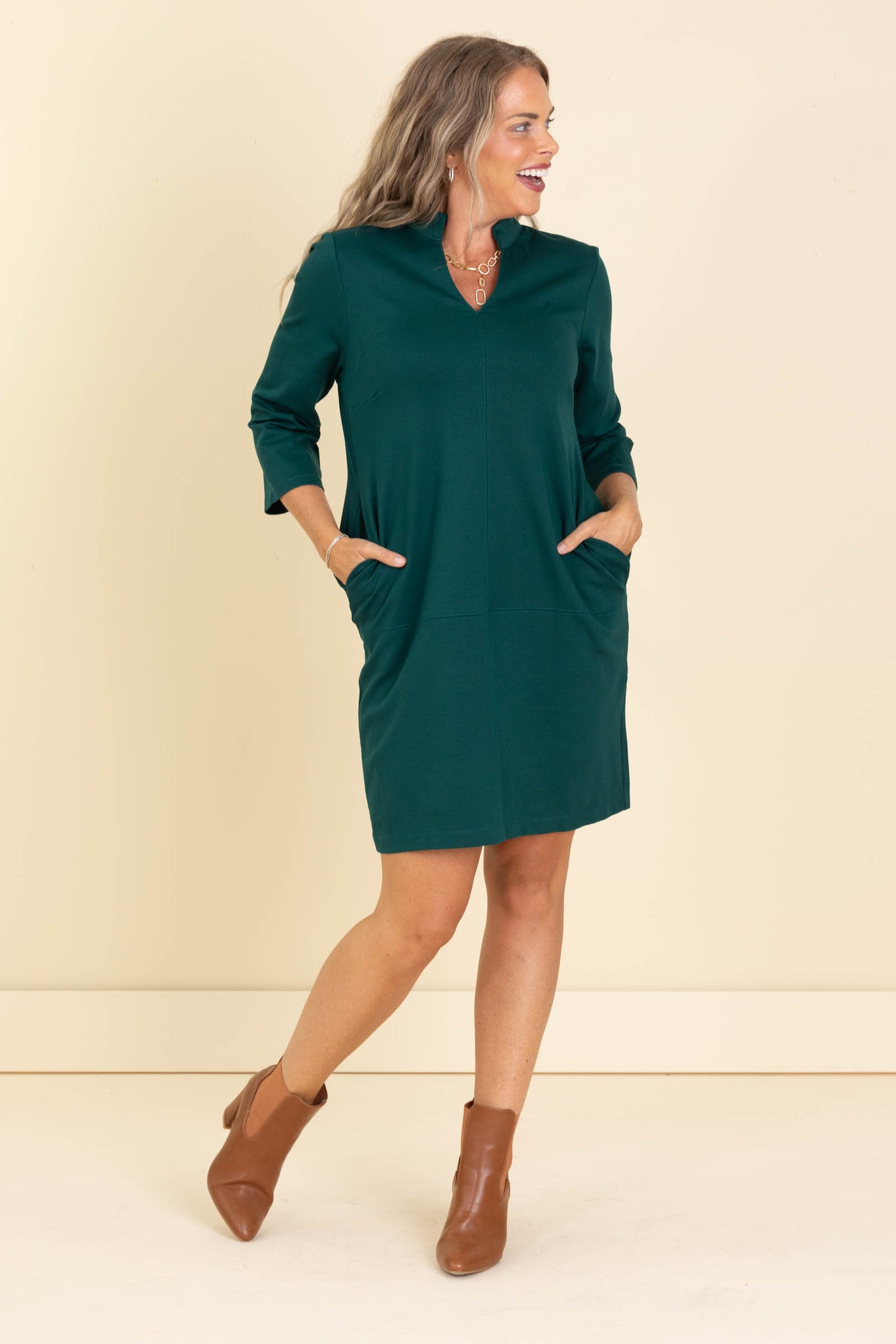 Quarter Sleeve V-Neck Soft Knit Dresses Quarter Sleeve V-Neck Soft Knit Dresses