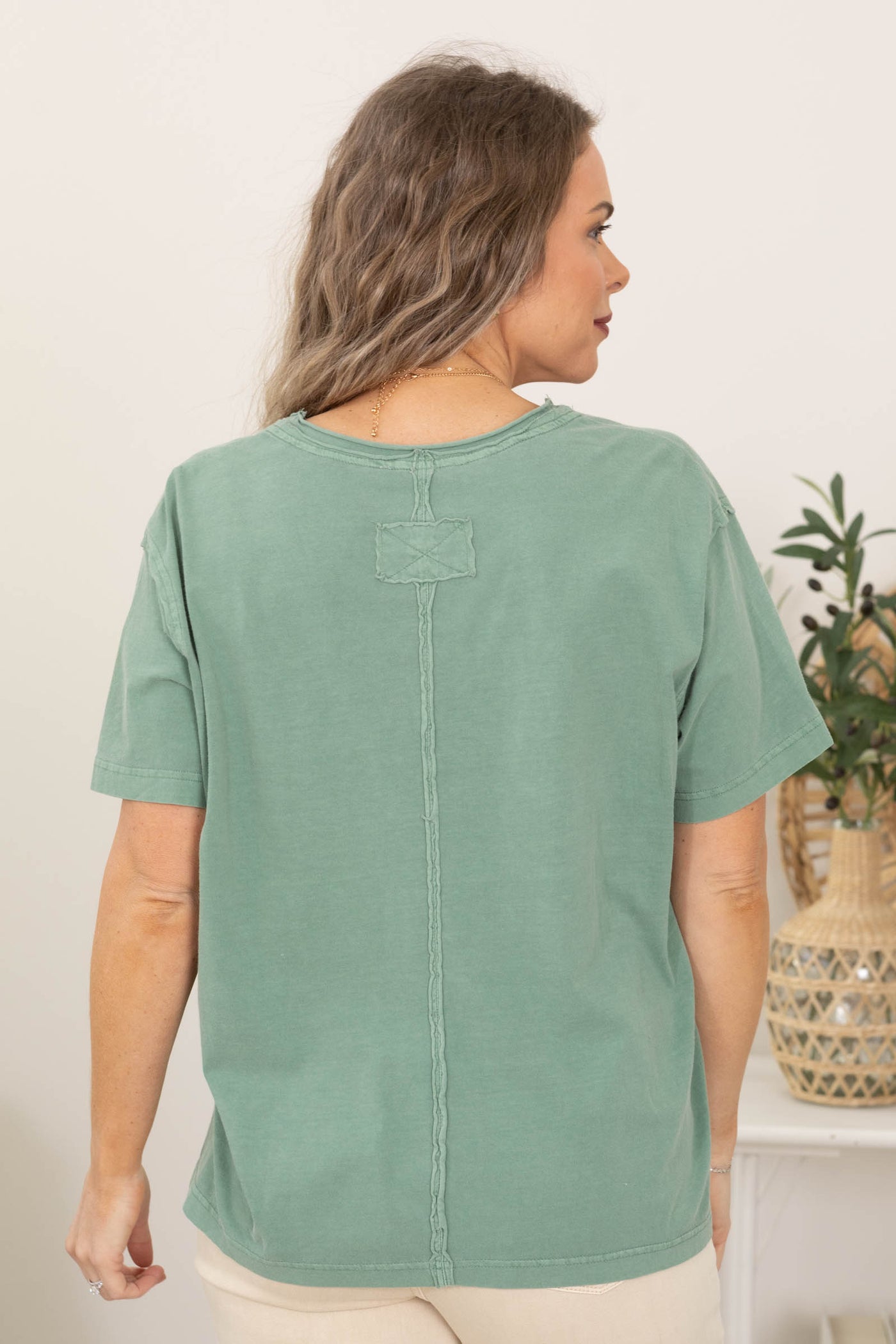 Washed Raw Edge V-Neck Short Sleeve Knit Tops