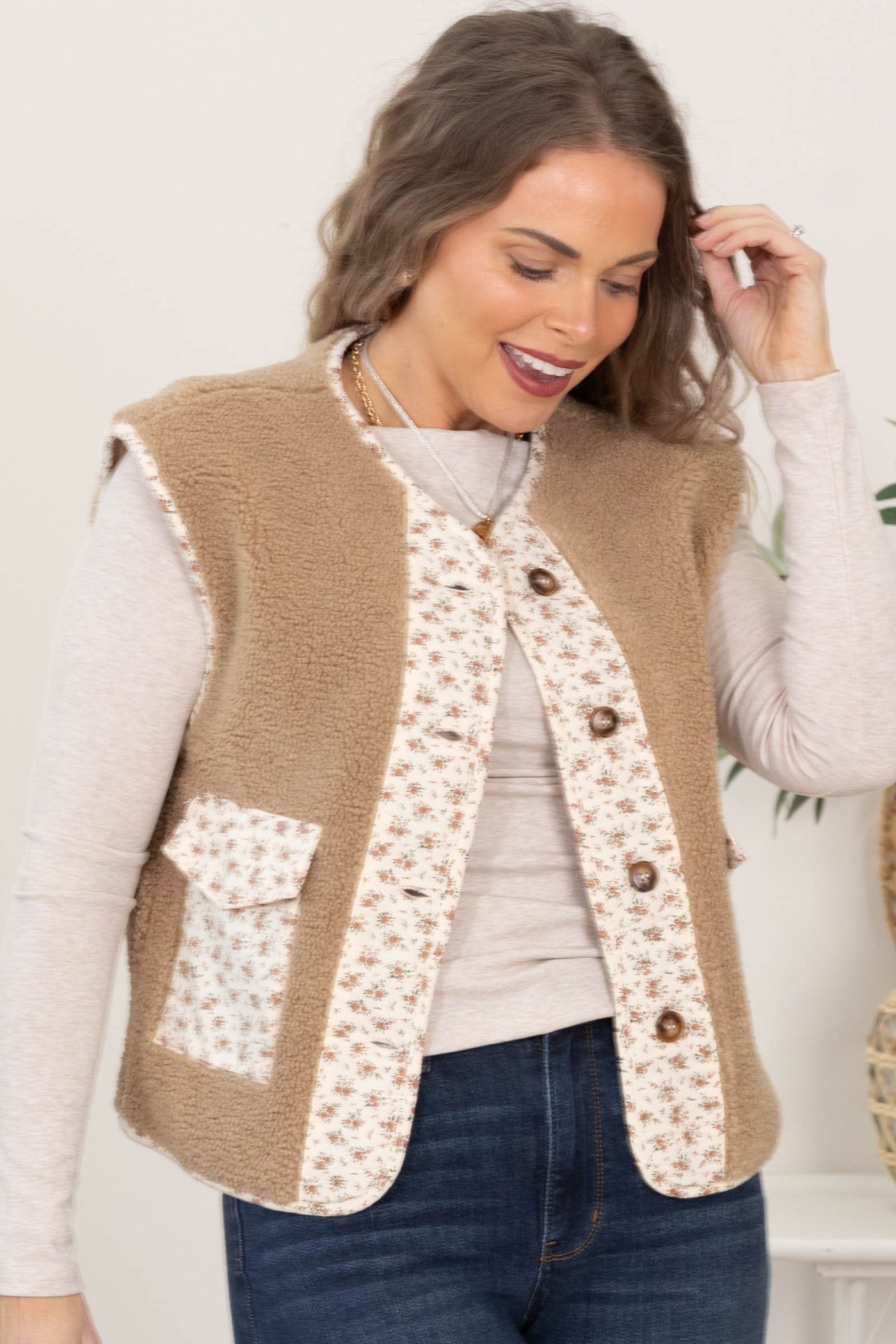 Taupe Fleece Floral Detail Vest With Pockets