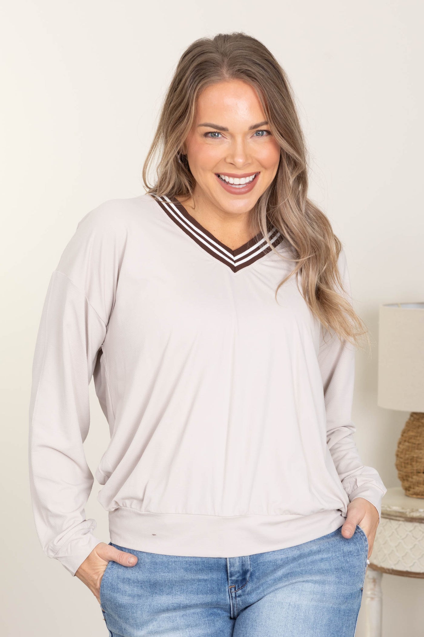 V-Neck Long Sleeve Sweatshirts