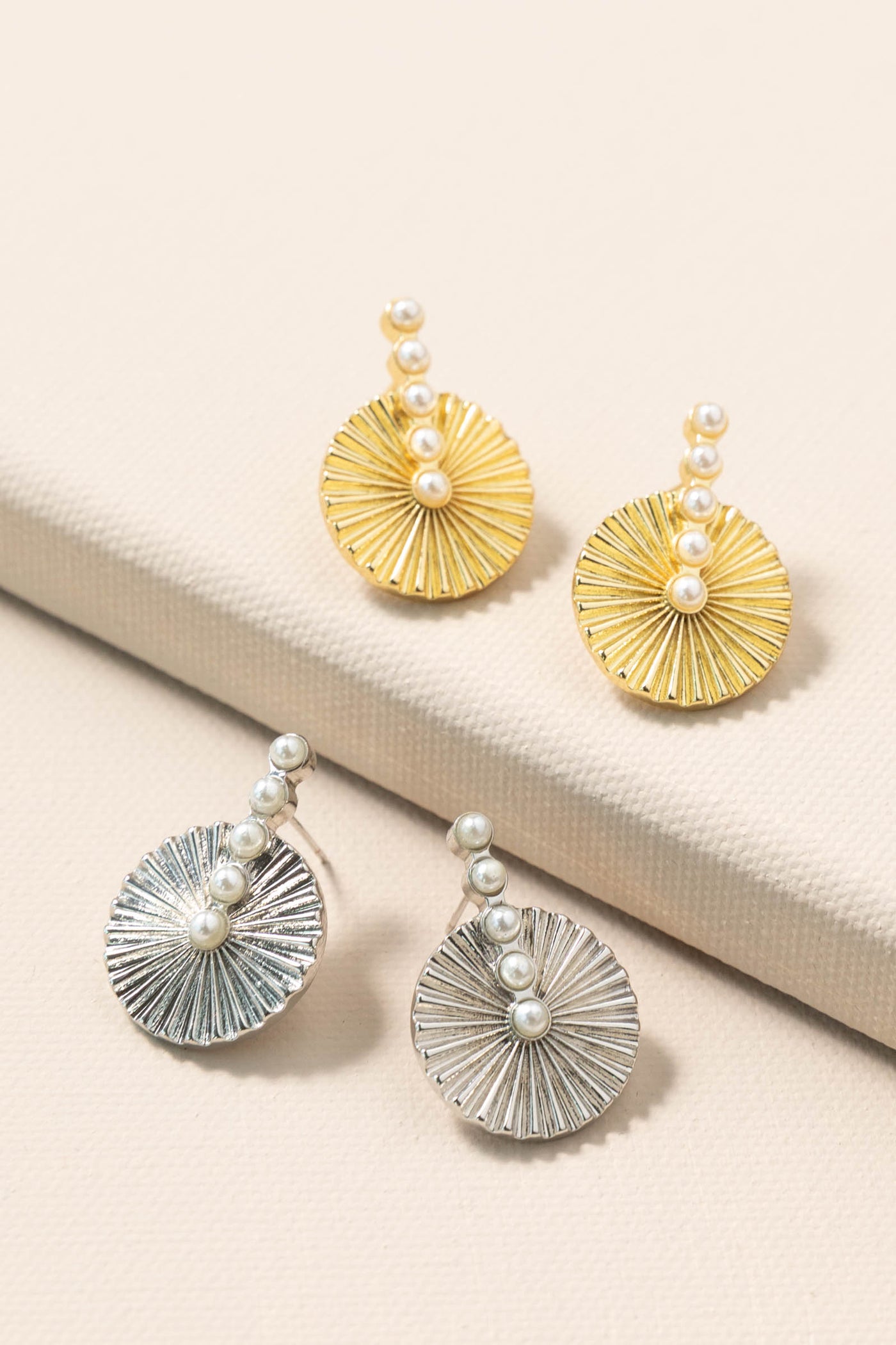 Circle Zoey Heart Earrings