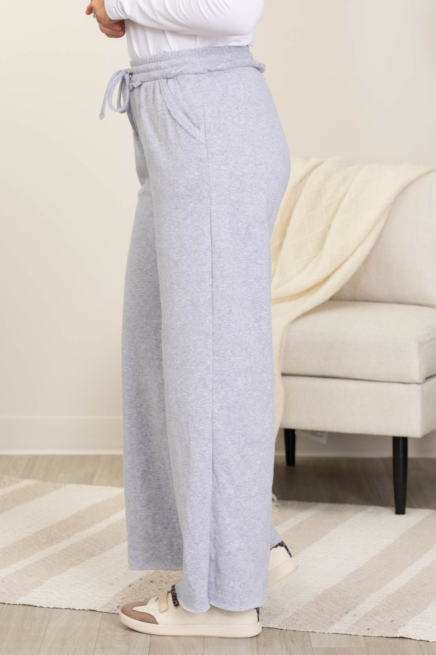 Fleece Exposed Seam Wide Leg Sweatpants