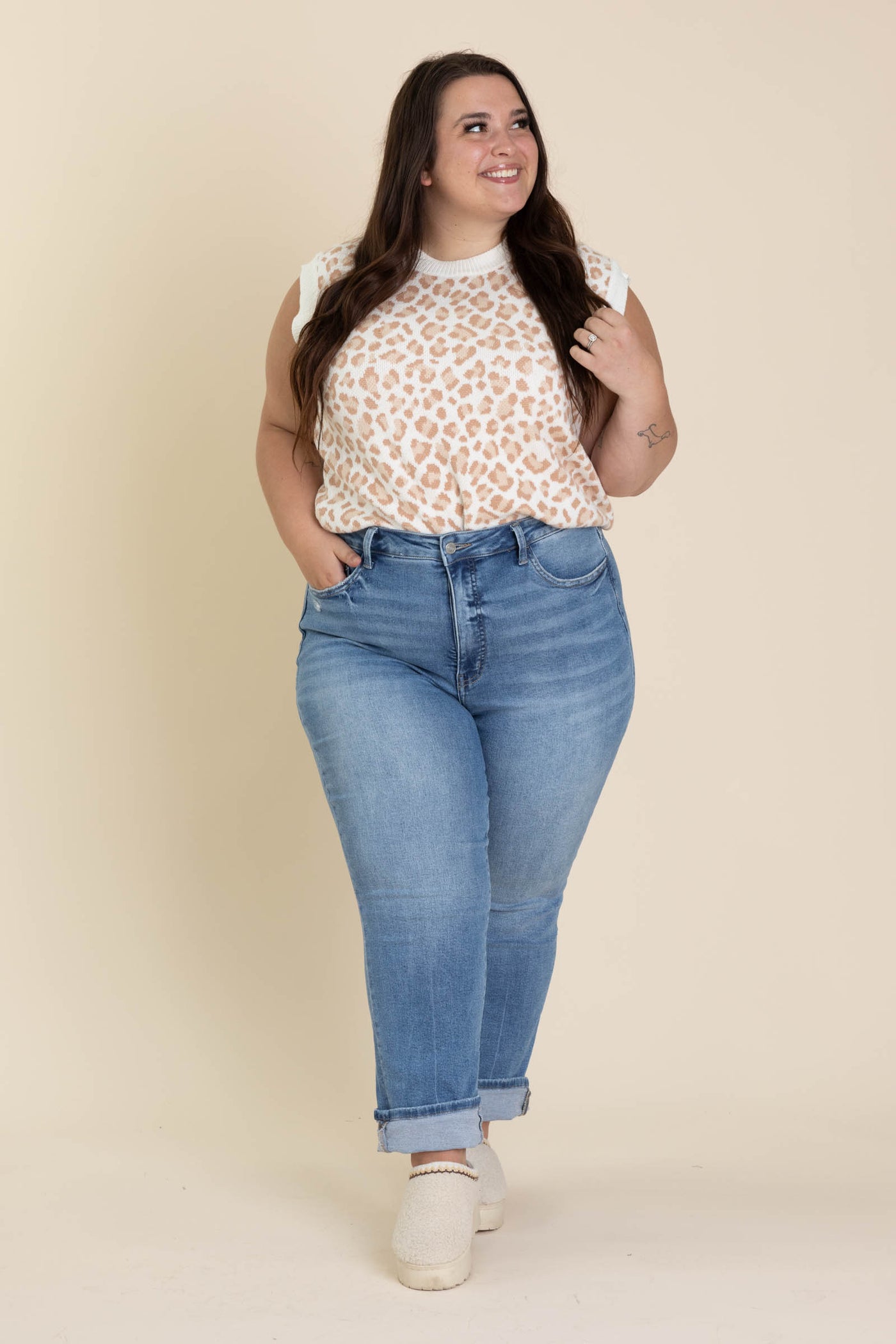 Lovervet Cuffed Crop Slim Straight Jeans