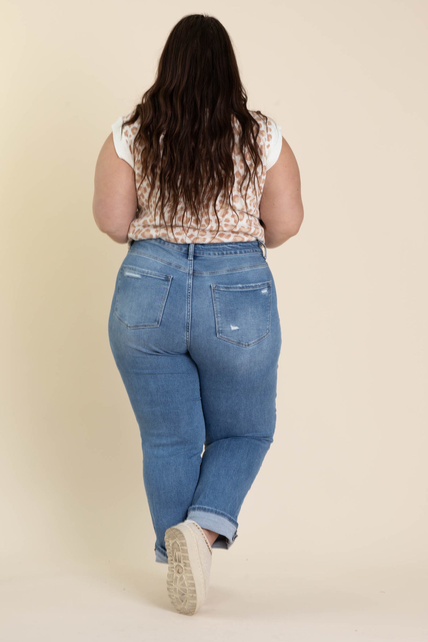 Lovervet Cuffed Crop Slim Straight Jeans