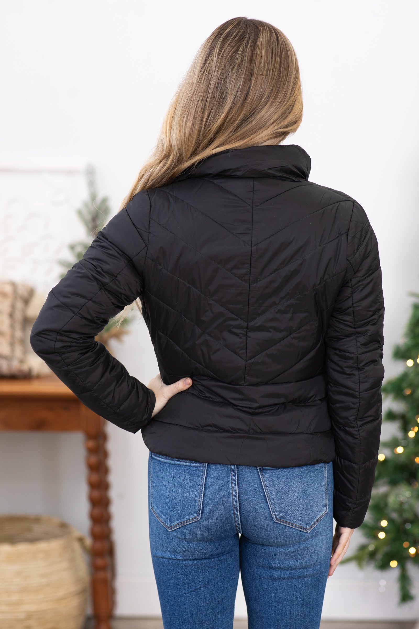 Black Puffer Jacket With Zippered Pockets