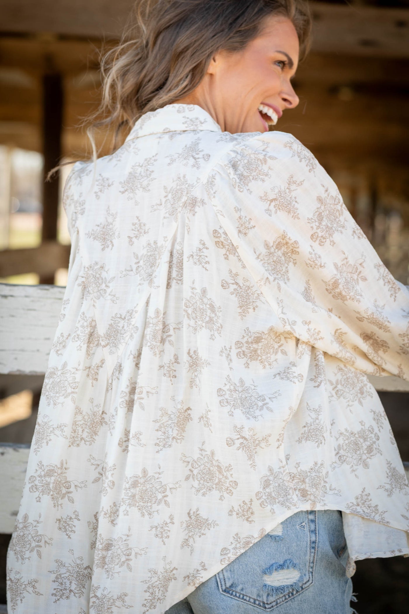 Oatmeal Luxe Floral Pattern Balloon Top